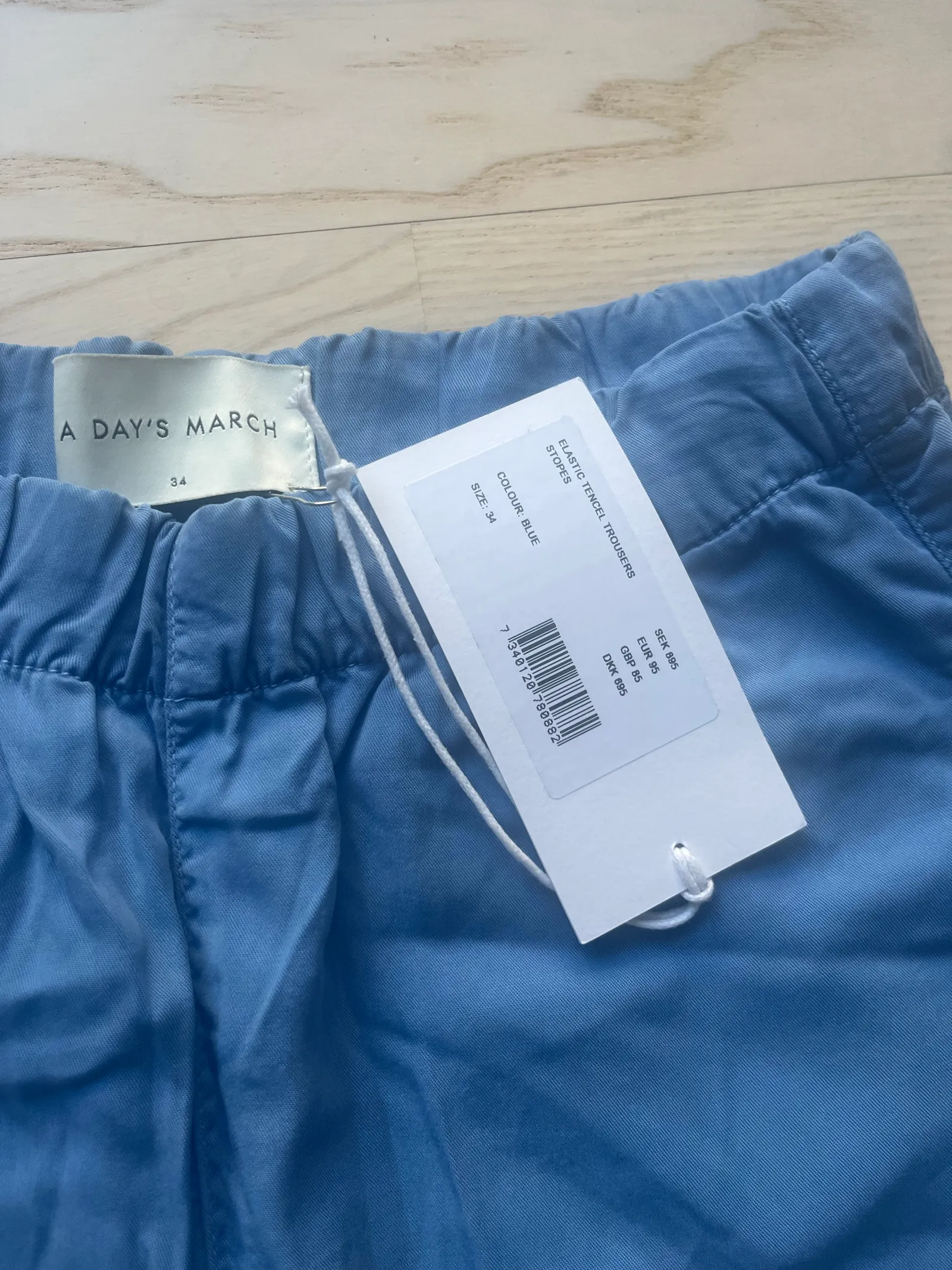 A Day's March Elastic Tencel-byxor NWT - Image 2