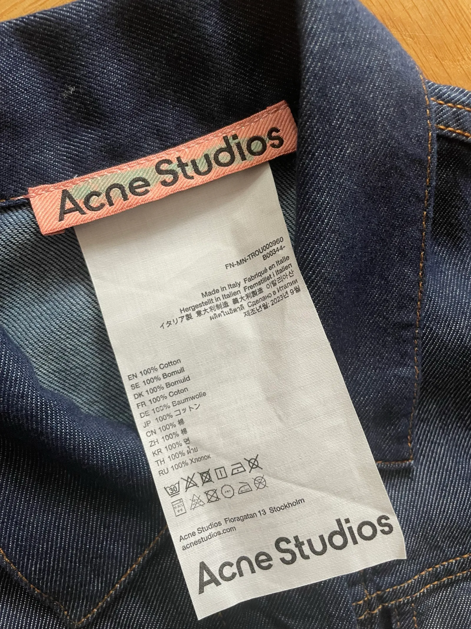 Acne Studios-jacka NWOT - Image 2