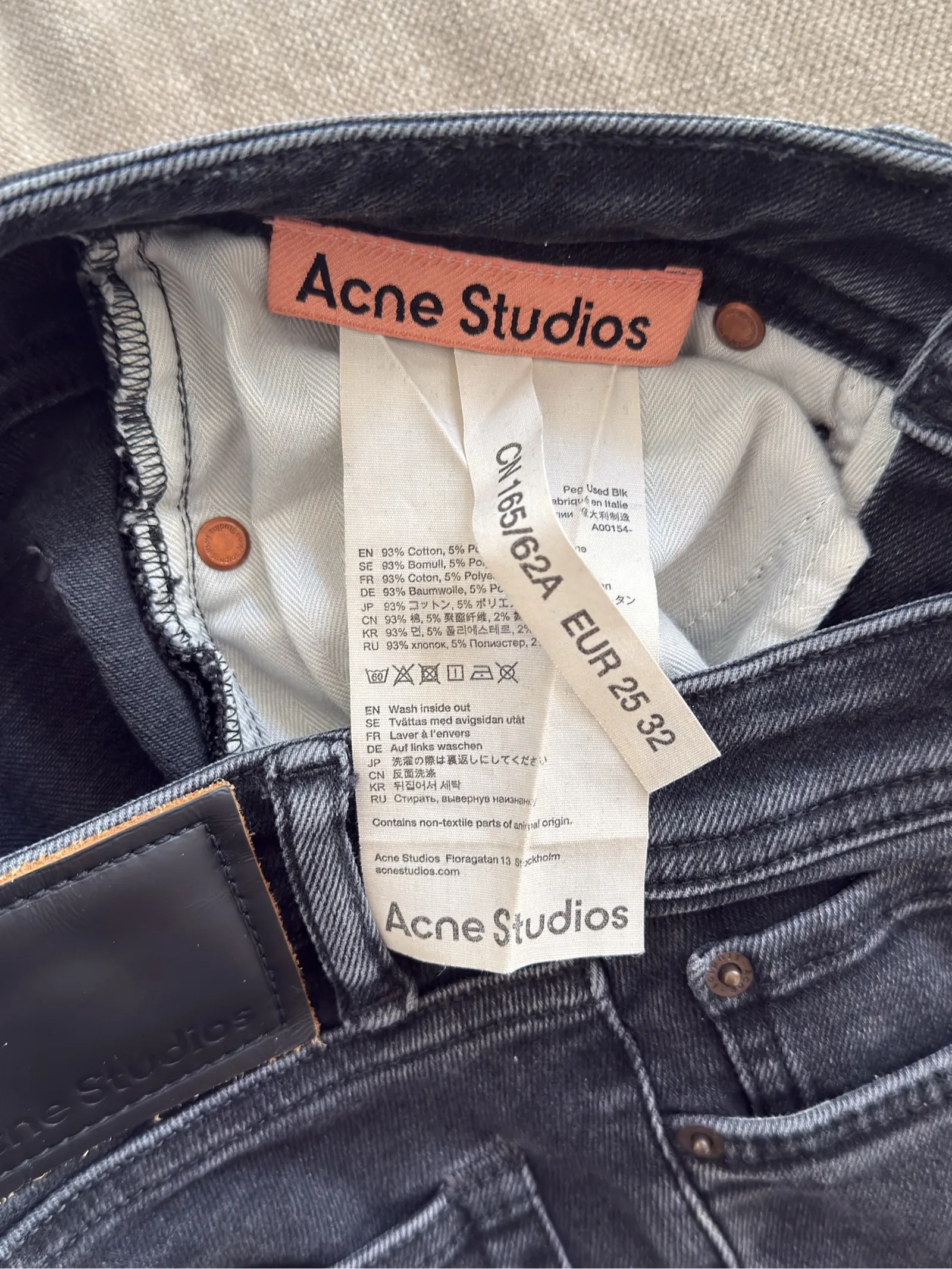 Acne Studios Peg Used Blk-jeans - Image 3