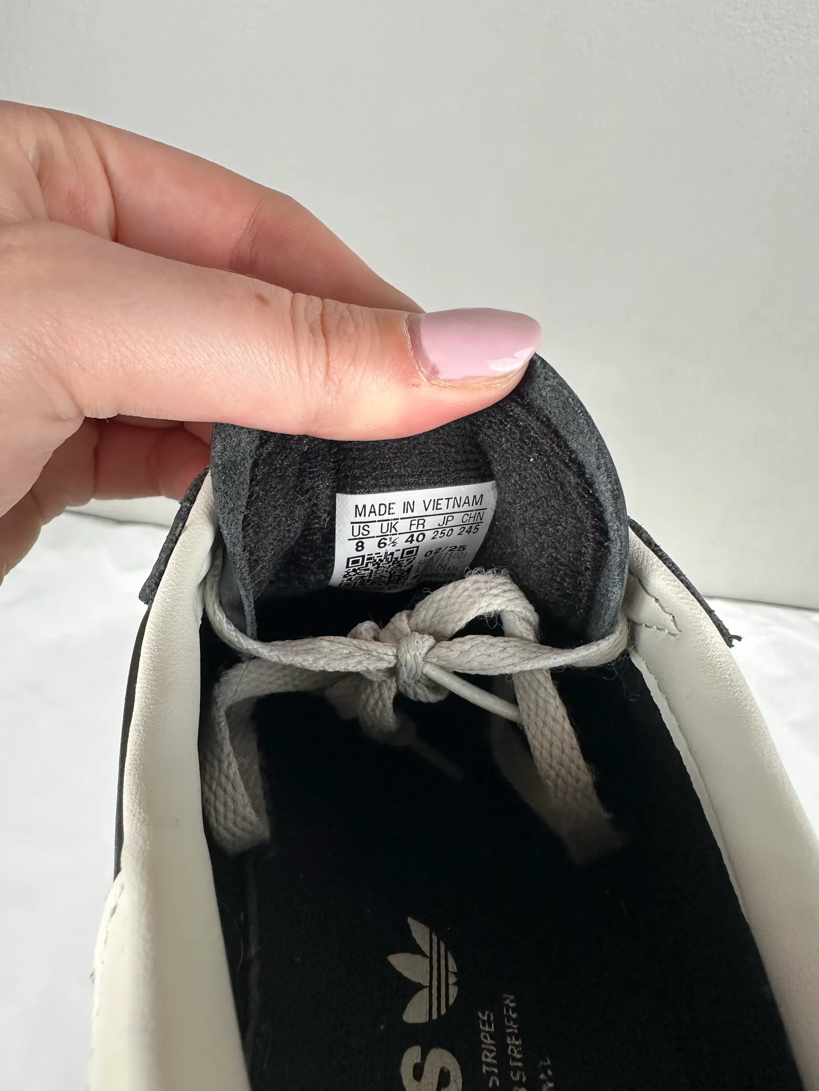 Adidas Spezial-skinnsneakers - Image 3