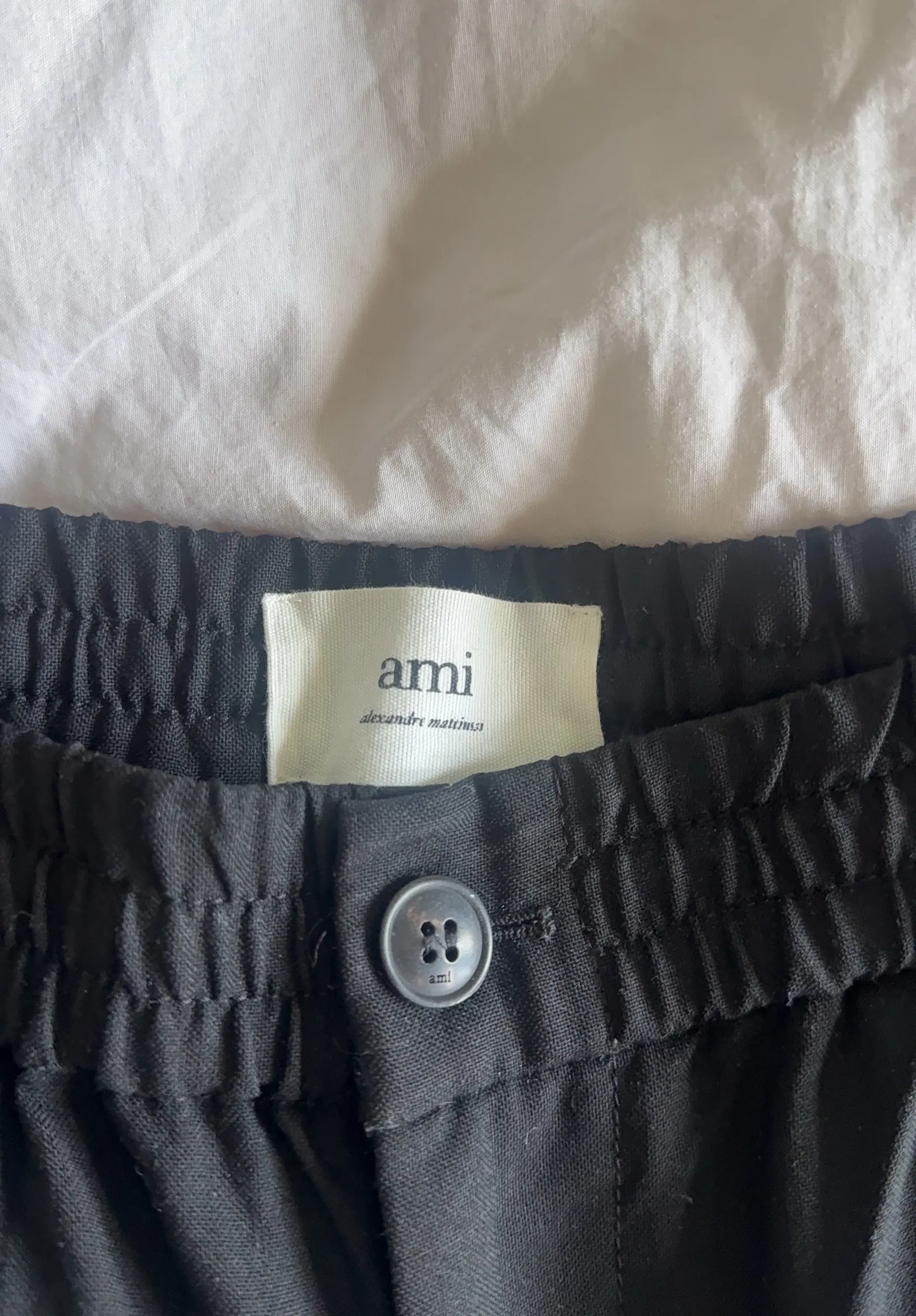 Ami Tapered Cropped Pleated Virgin Wool-ullbyxor - Image 2