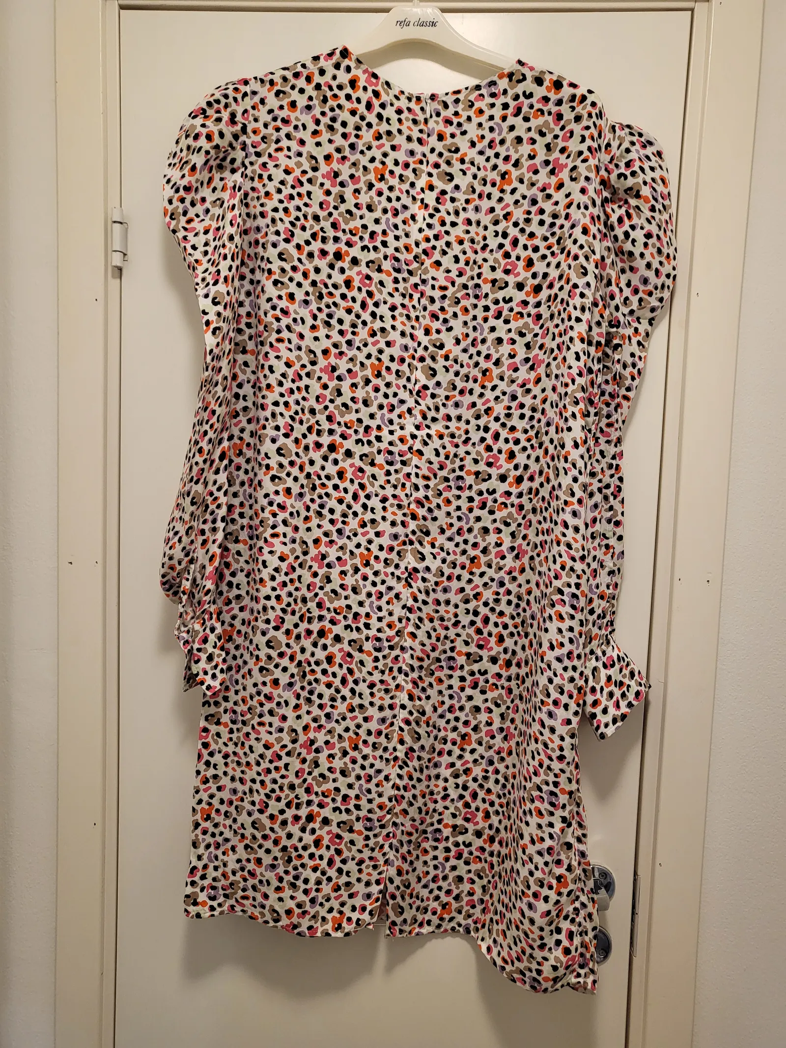 Arket Puff Sleeve-klänning - Image 5