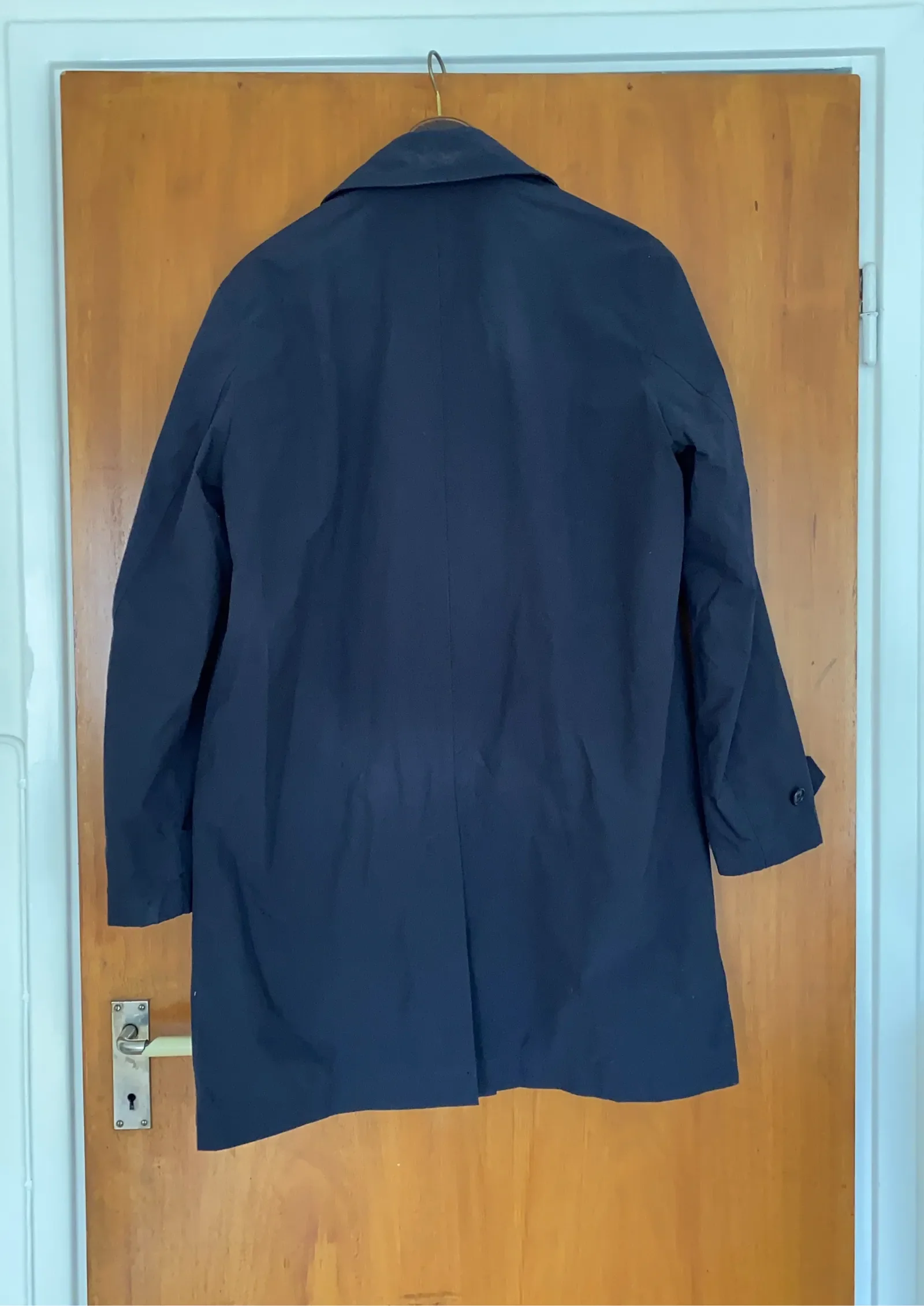 Arket-trenchcoat - Image 4