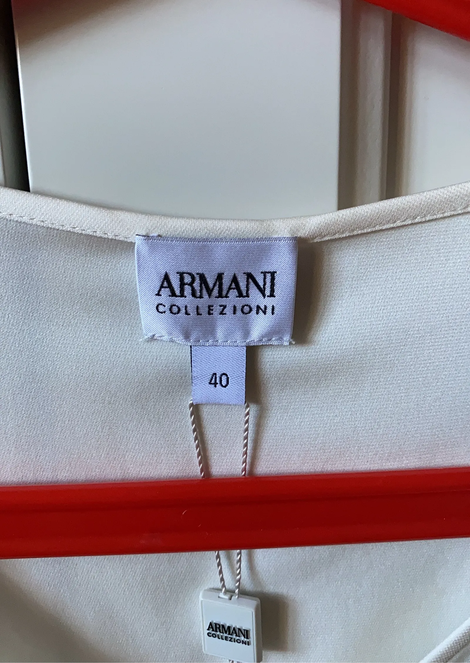 Armani-sidenblus NWT - Image 2