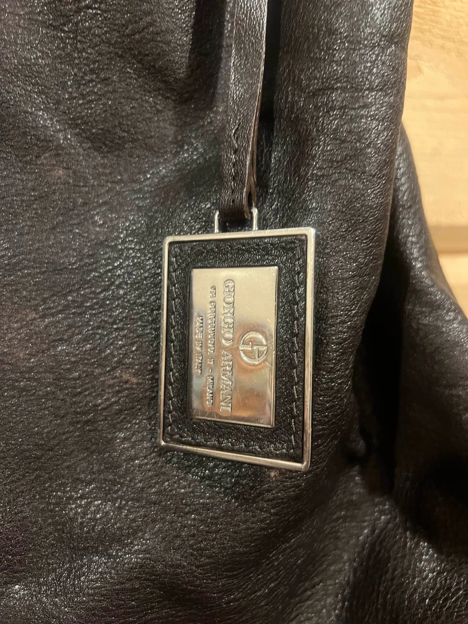 Armani-skinnaxelremsväska - Image 2