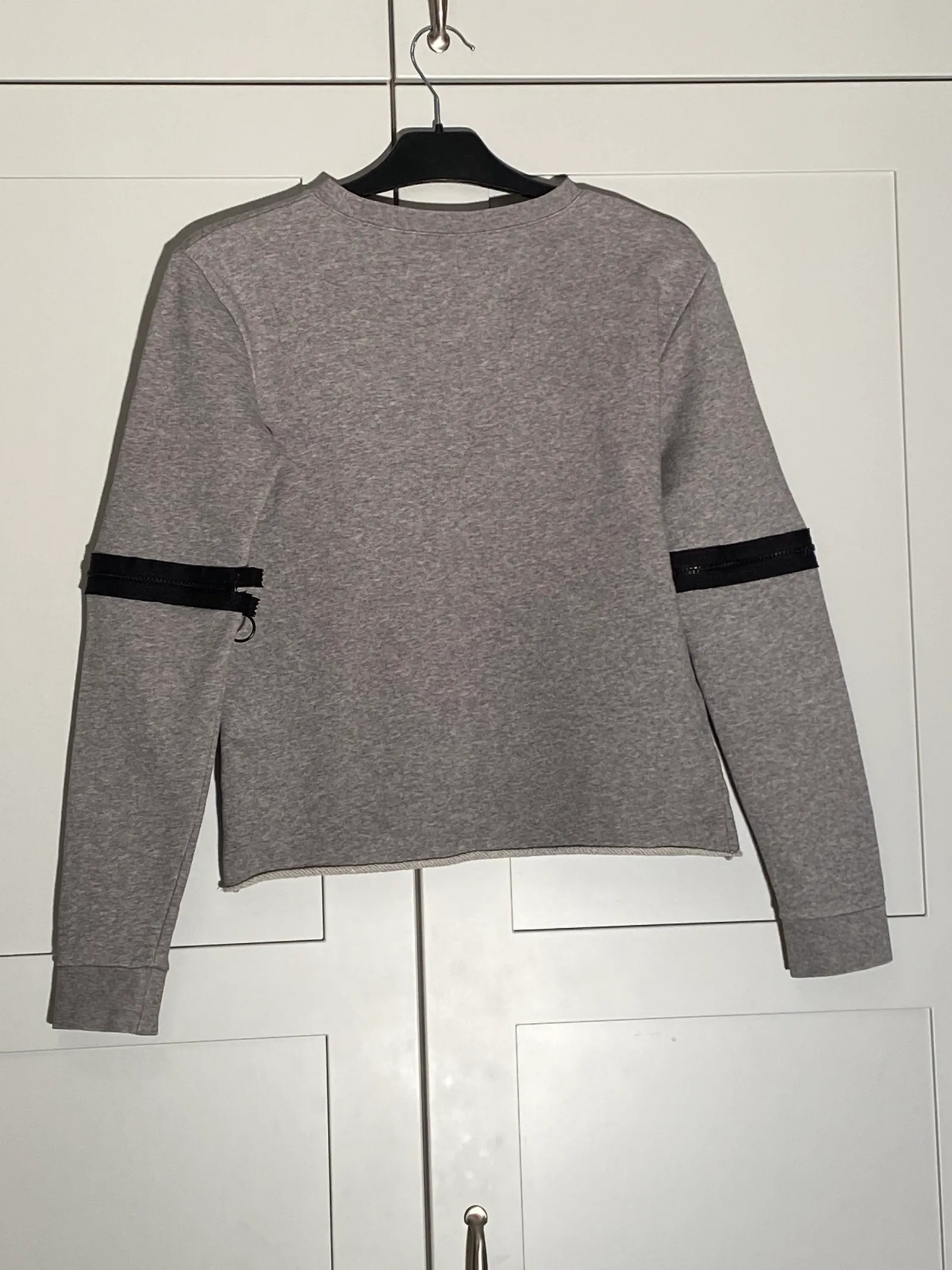 Back-sweatshirt - Image 2