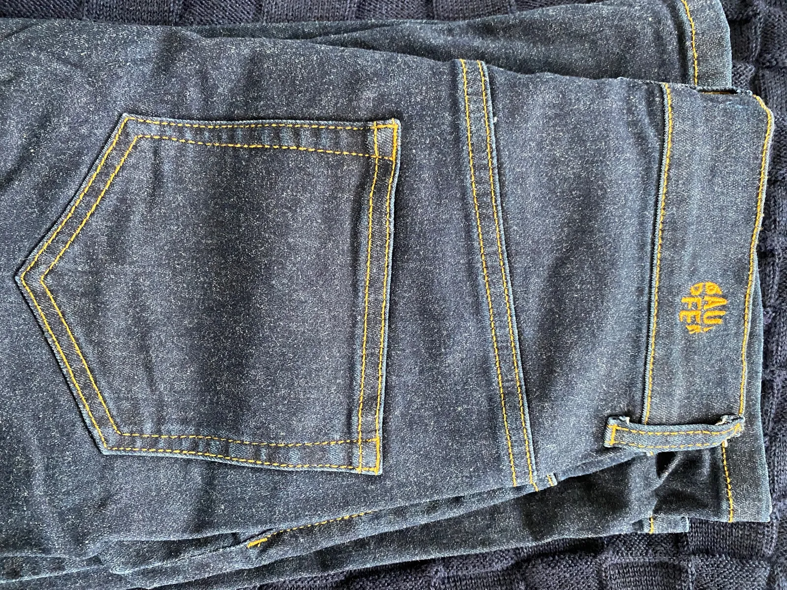 Baum und Pferdgarten-jeans - Image 4