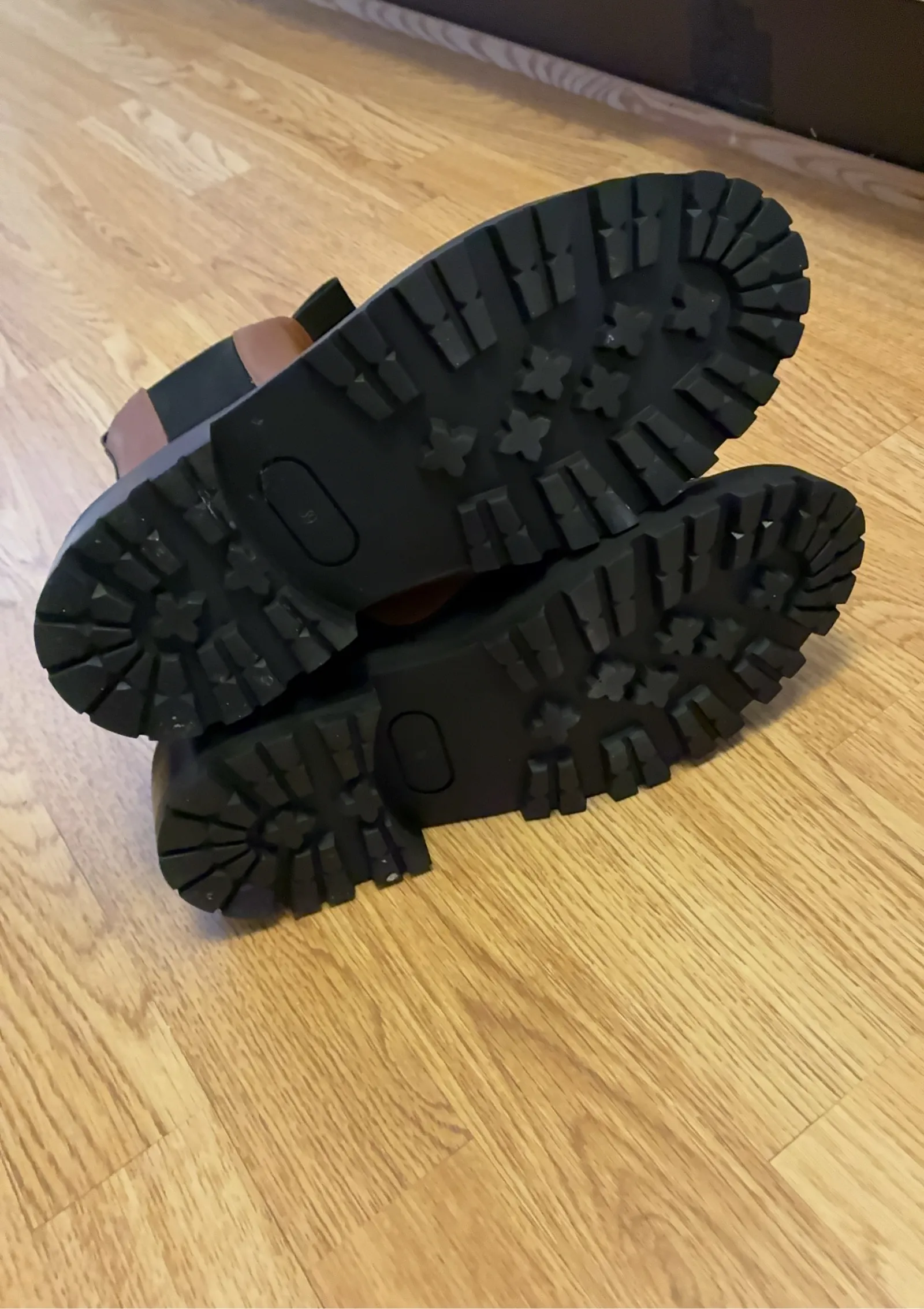 Blankens-skinnboots NWOT - Image 4