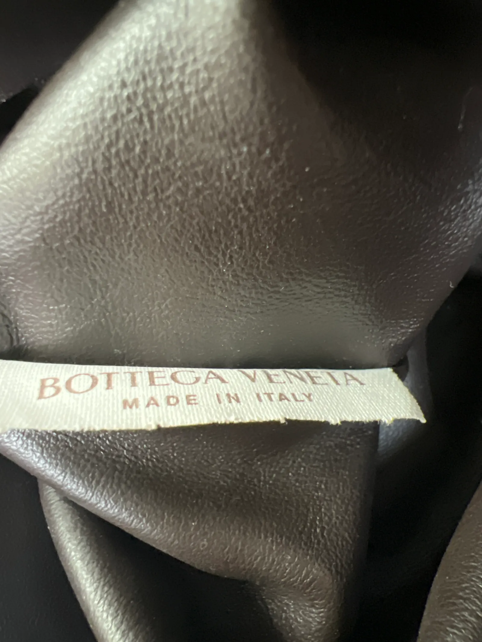Bottega Veneta Chain Pouch-skinnaxelremsväska - Image 3