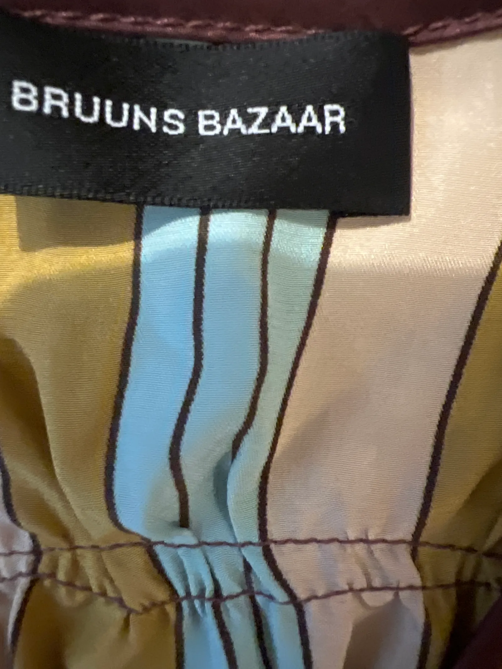 Bruuns Bazaar-sidenlinne NWOT - Image 2