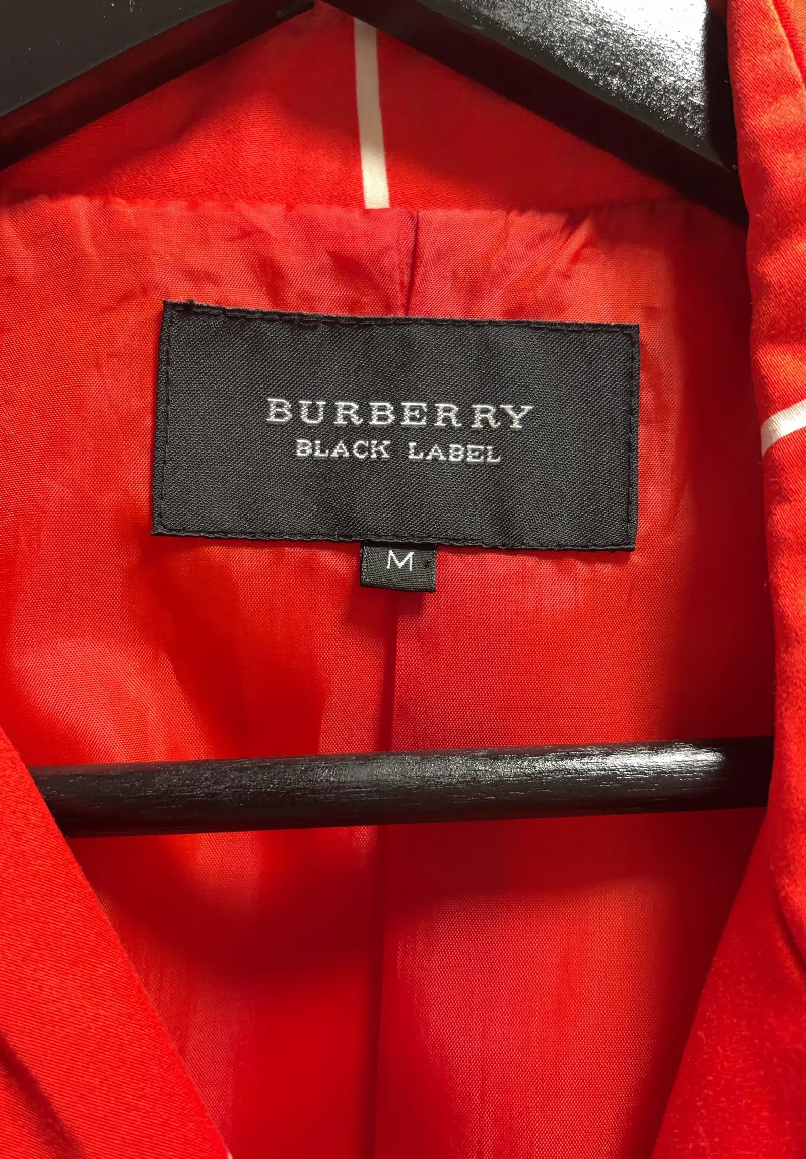 Burberry-trenchcoat - Image 2