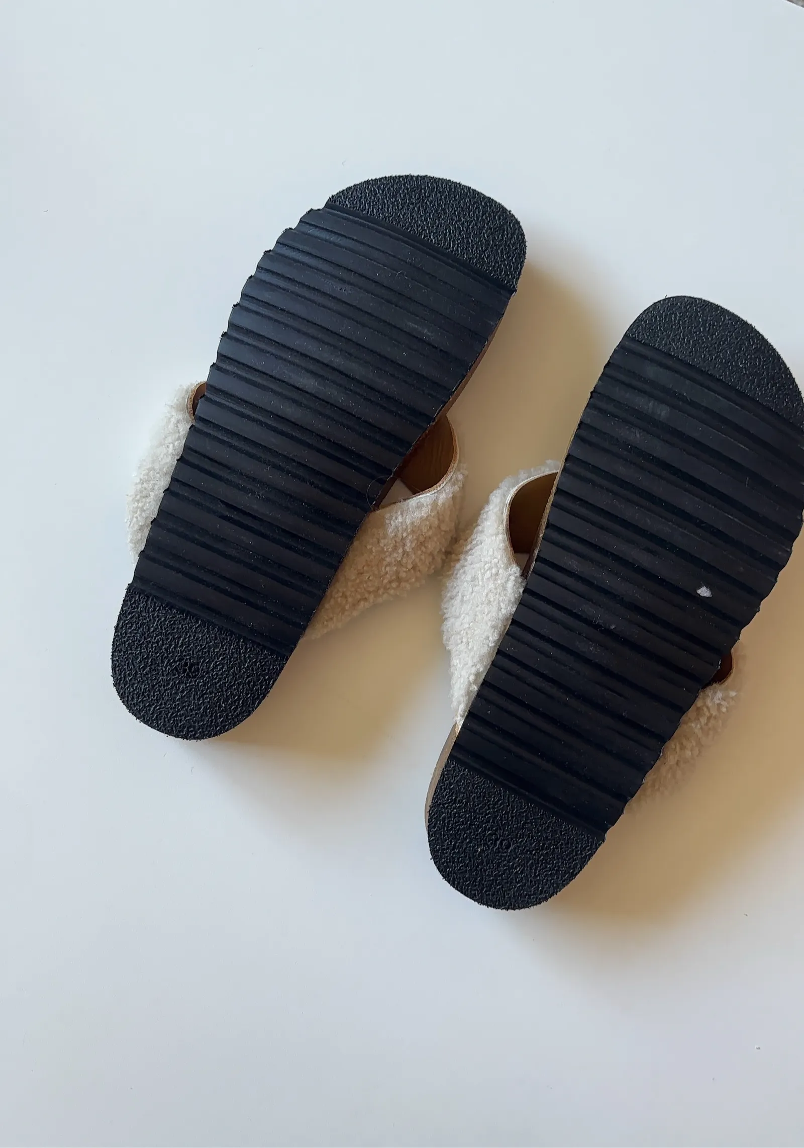 By Malene Birger-skinnflip-flops NWOT - Image 4