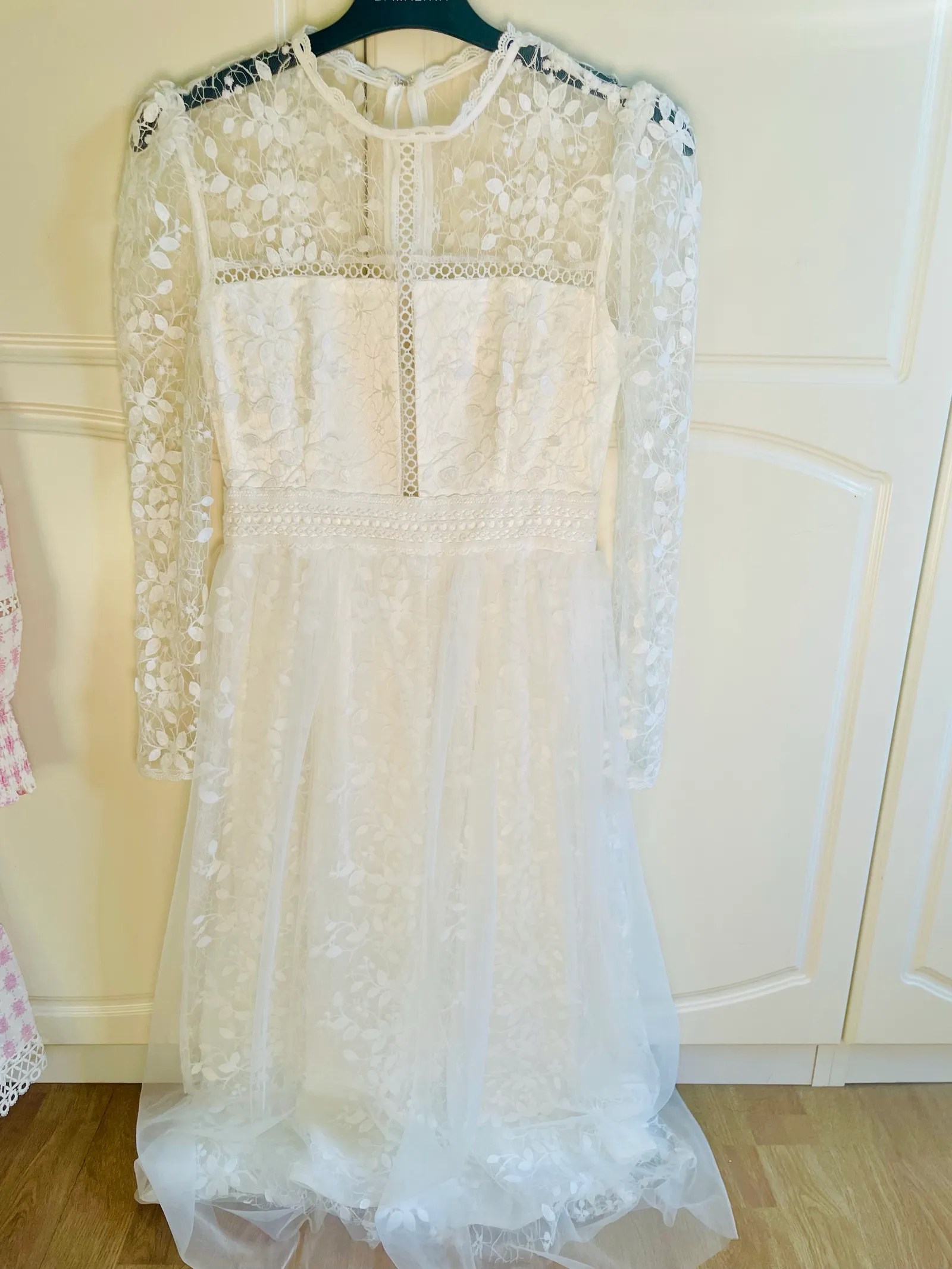 By Malina Helia Midi-klänning NWT - Image 2