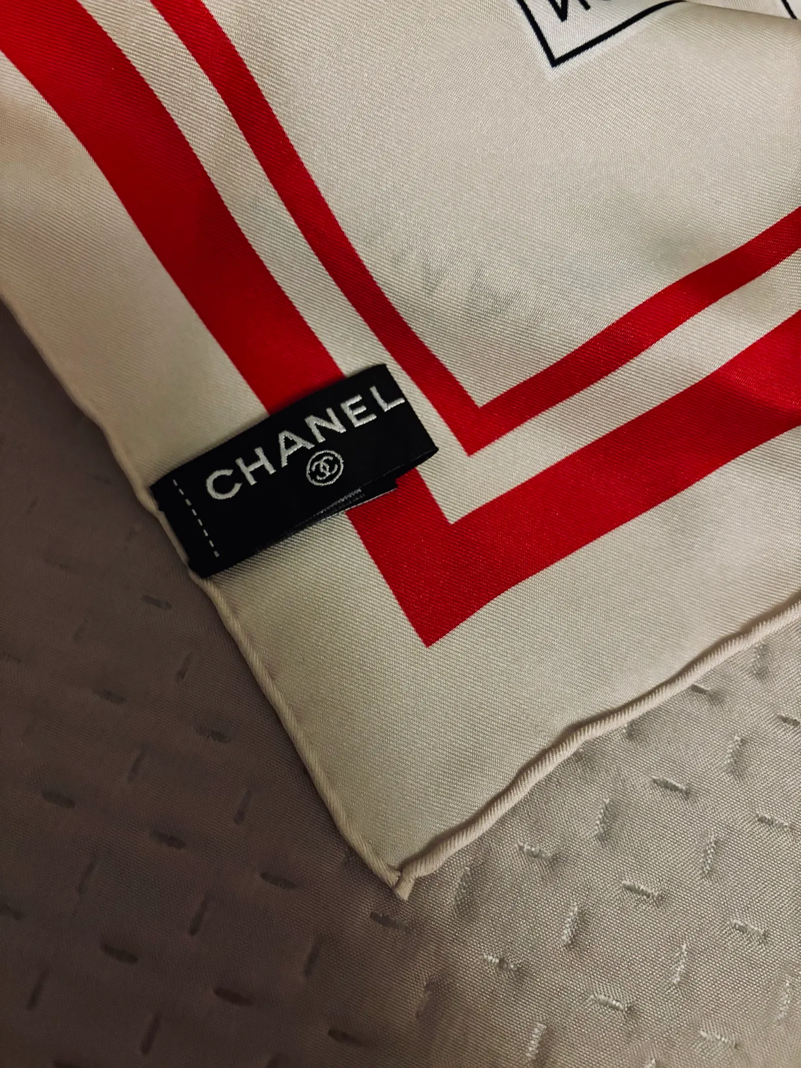 Chanel Beach Logo-sidensjal - Image 4