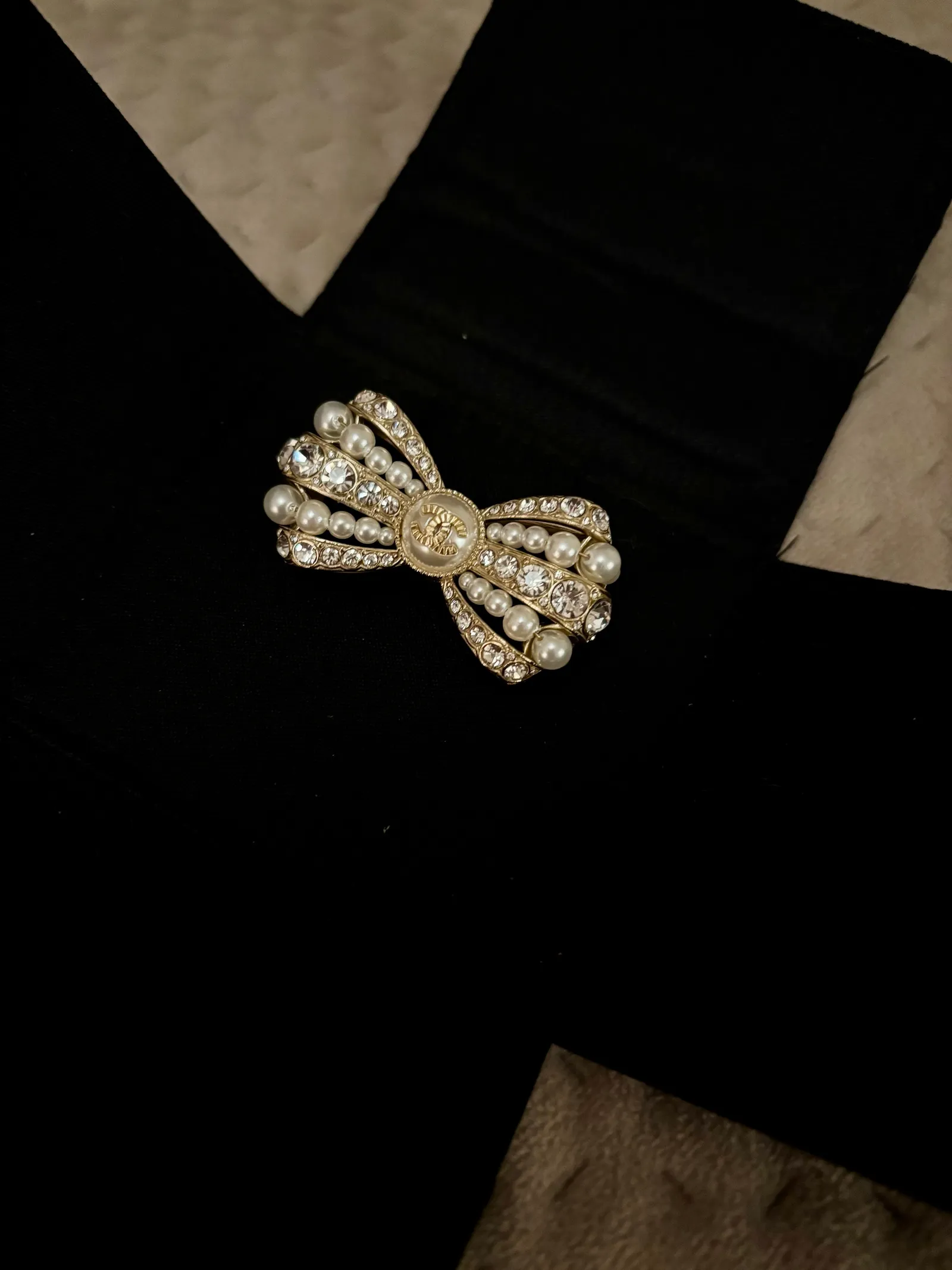 Chanel-brosch NWOT - Image 2