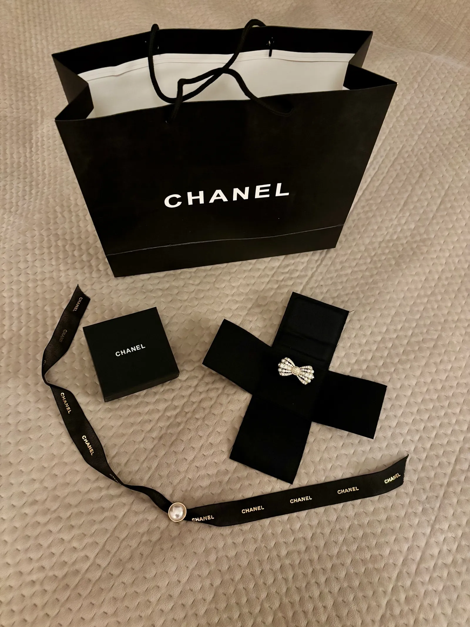 Chanel-brosch NWOT - Image 4