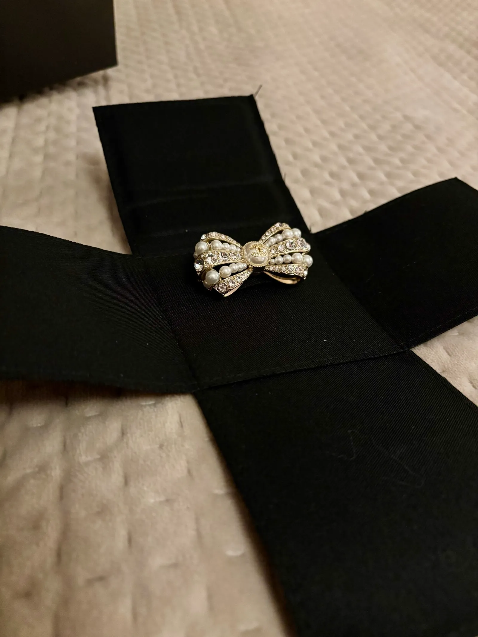 Chanel-brosch NWOT - Image 5