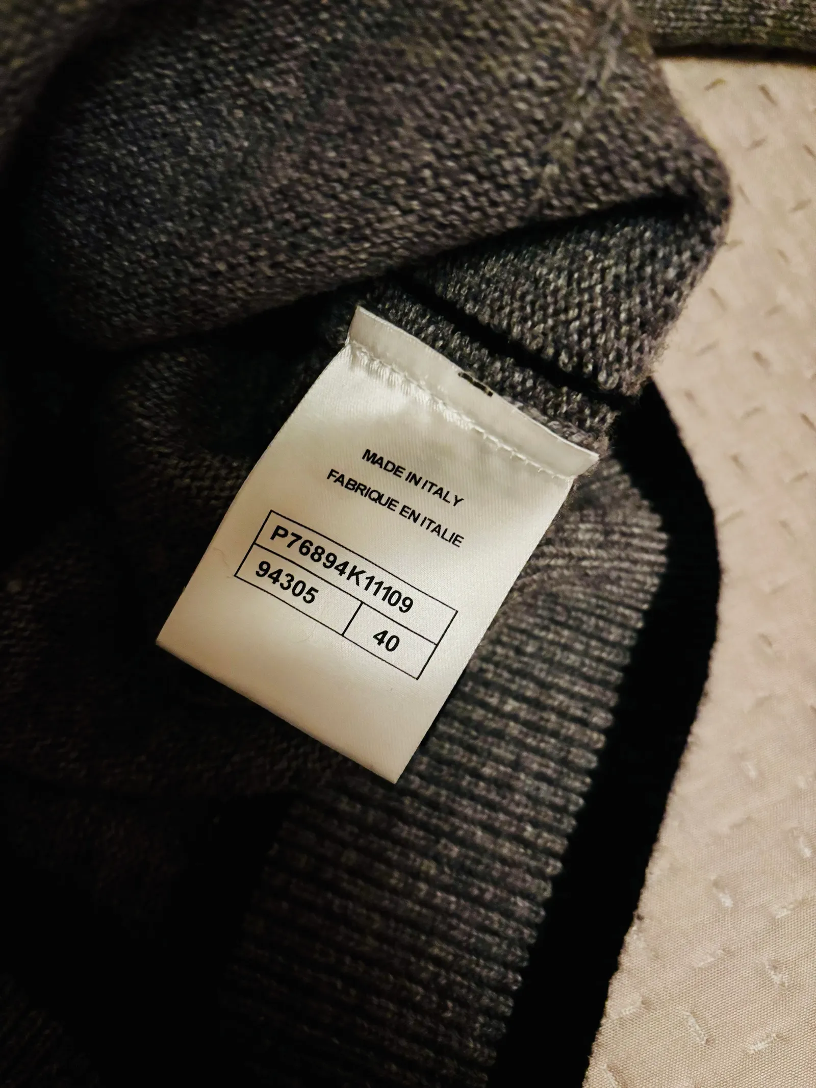 Chanel Grey Cashmere Knit With Gold Hardware-kashmirkofta - Image 3