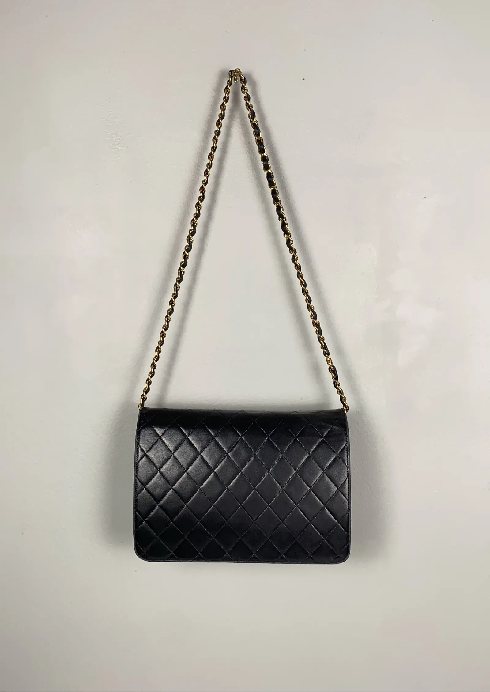 Chanel-skinnaxelremsväska - Image 3