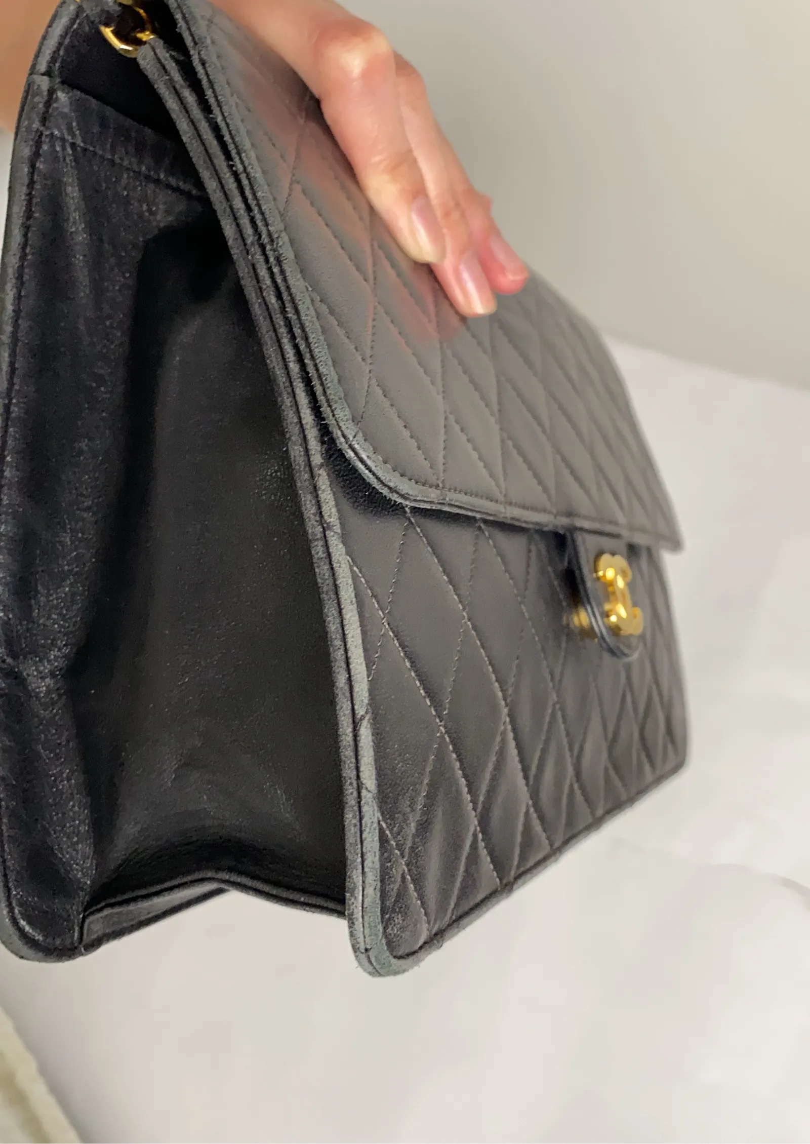 Chanel-skinnaxelremsväska - Image 6
