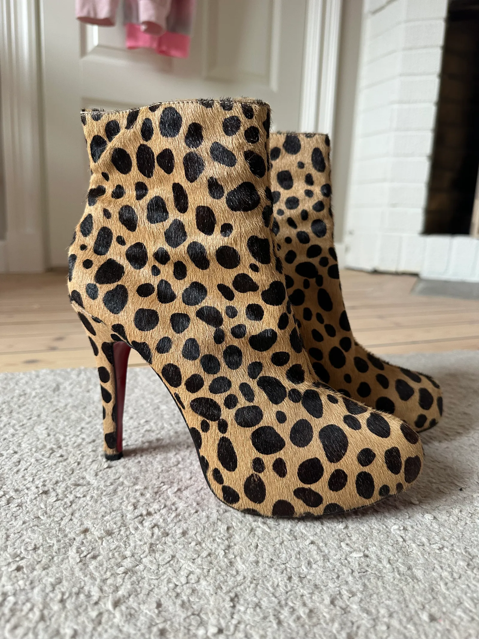 Christian Louboutin-boots - Image 3