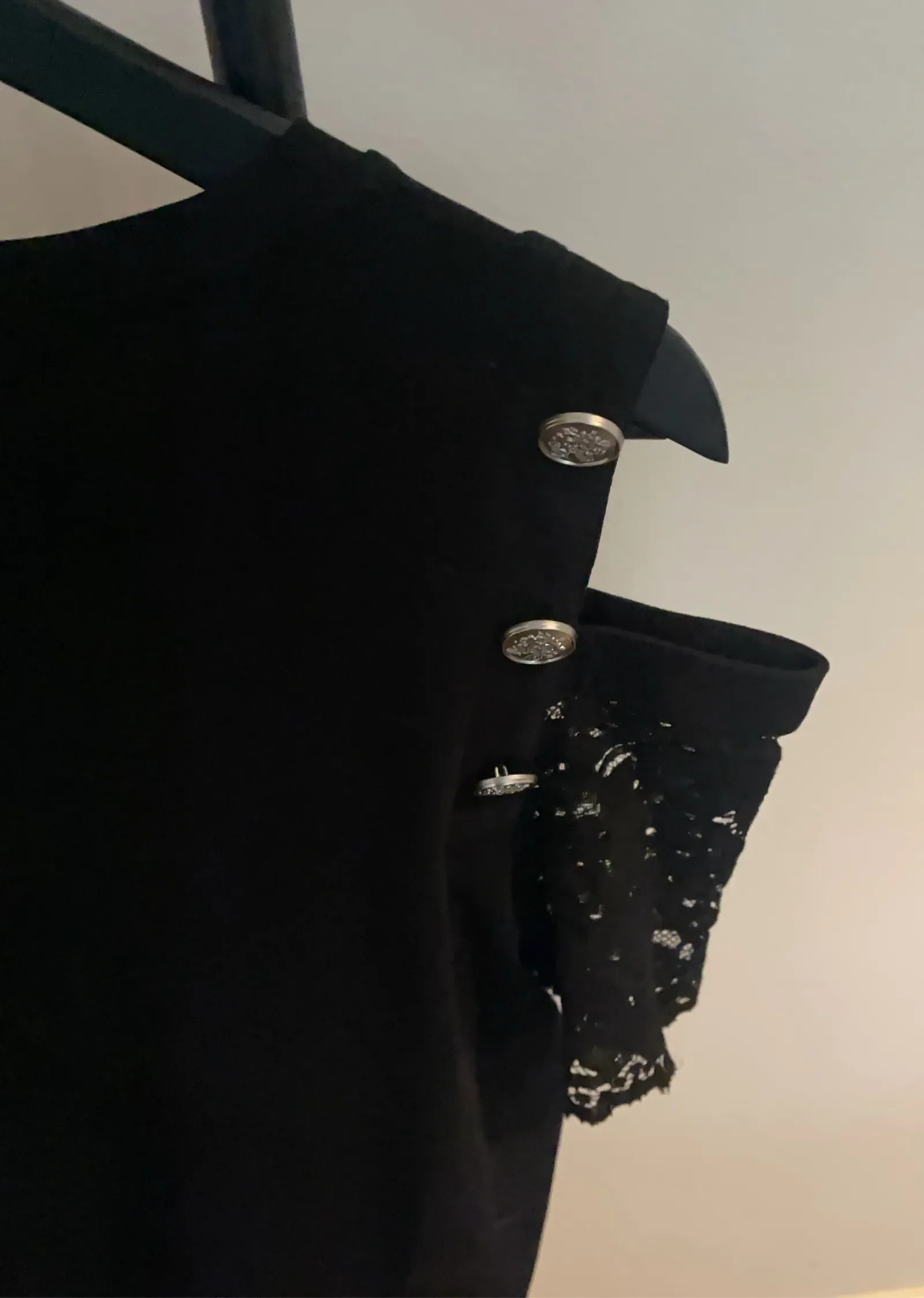 Claudie Pierlot Beautiful With Buttons-topp NWOT - Image 4