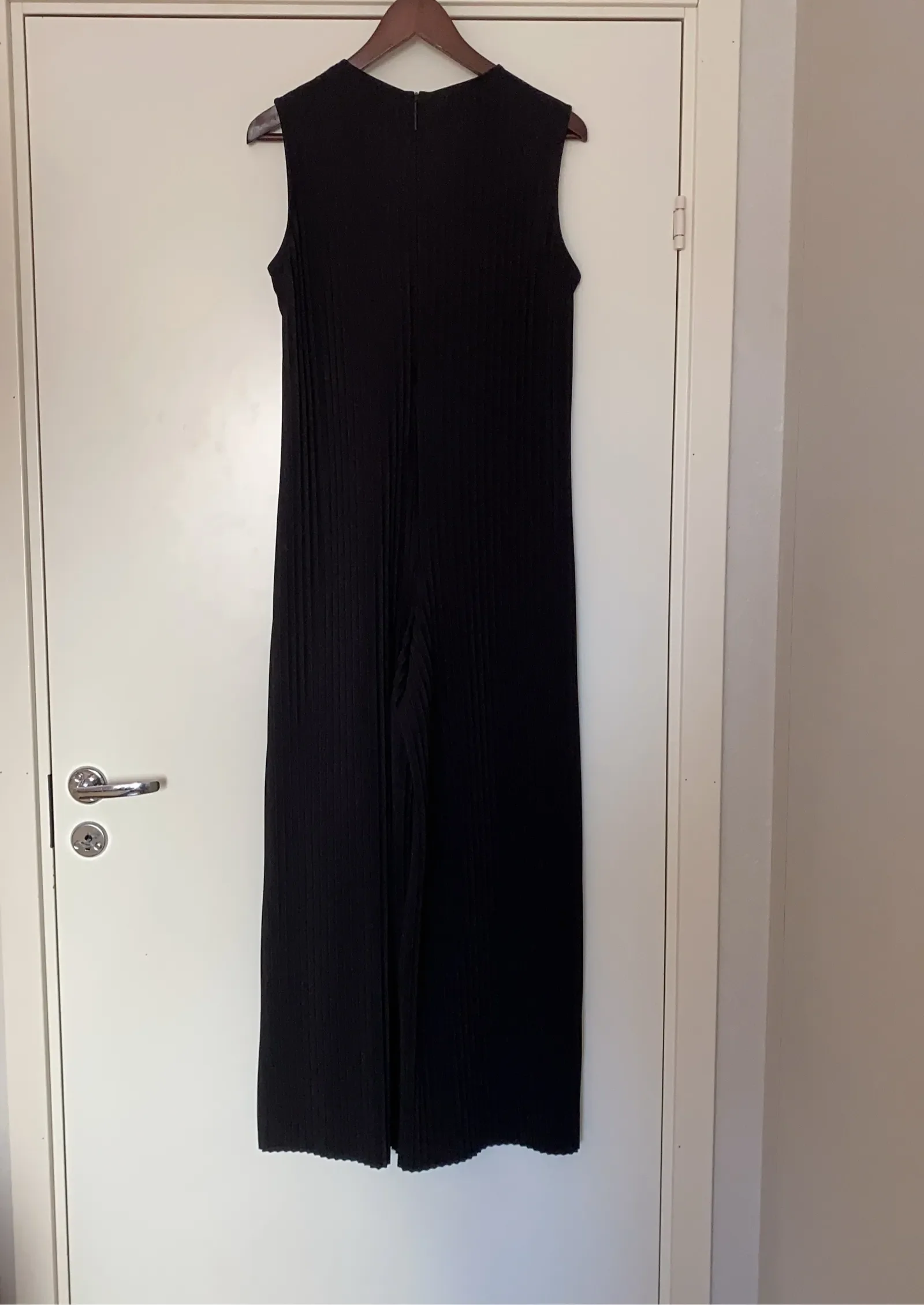 Cos-jumpsuit NWOT - Image 2