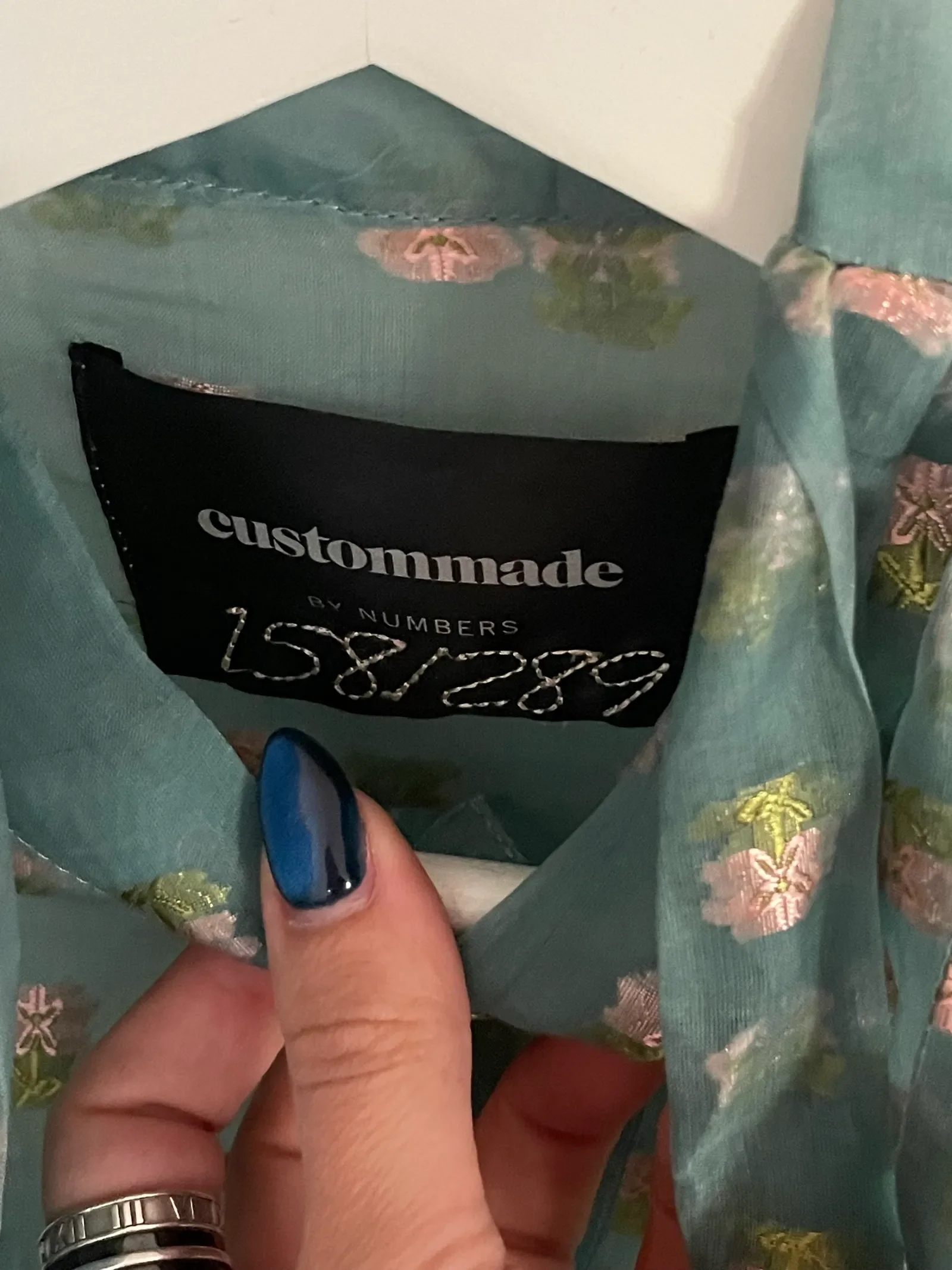 Custommade-sidenblus NWOT - Image 2
