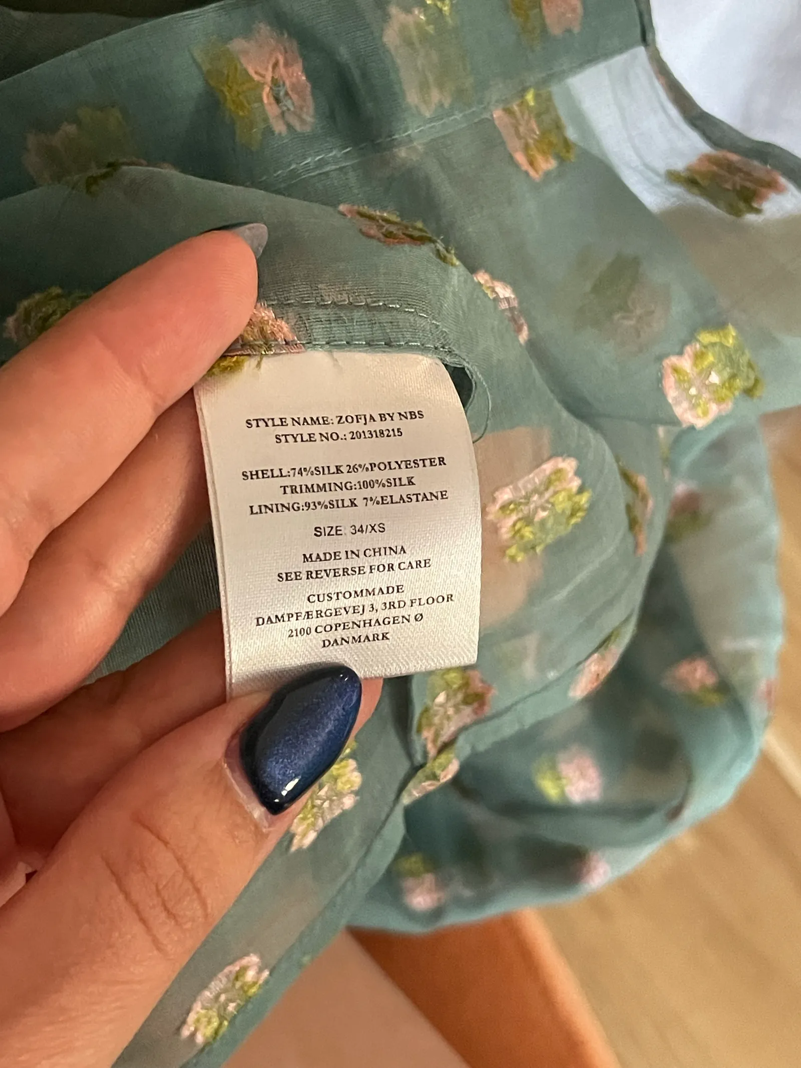 Custommade-sidenblus NWOT - Image 3