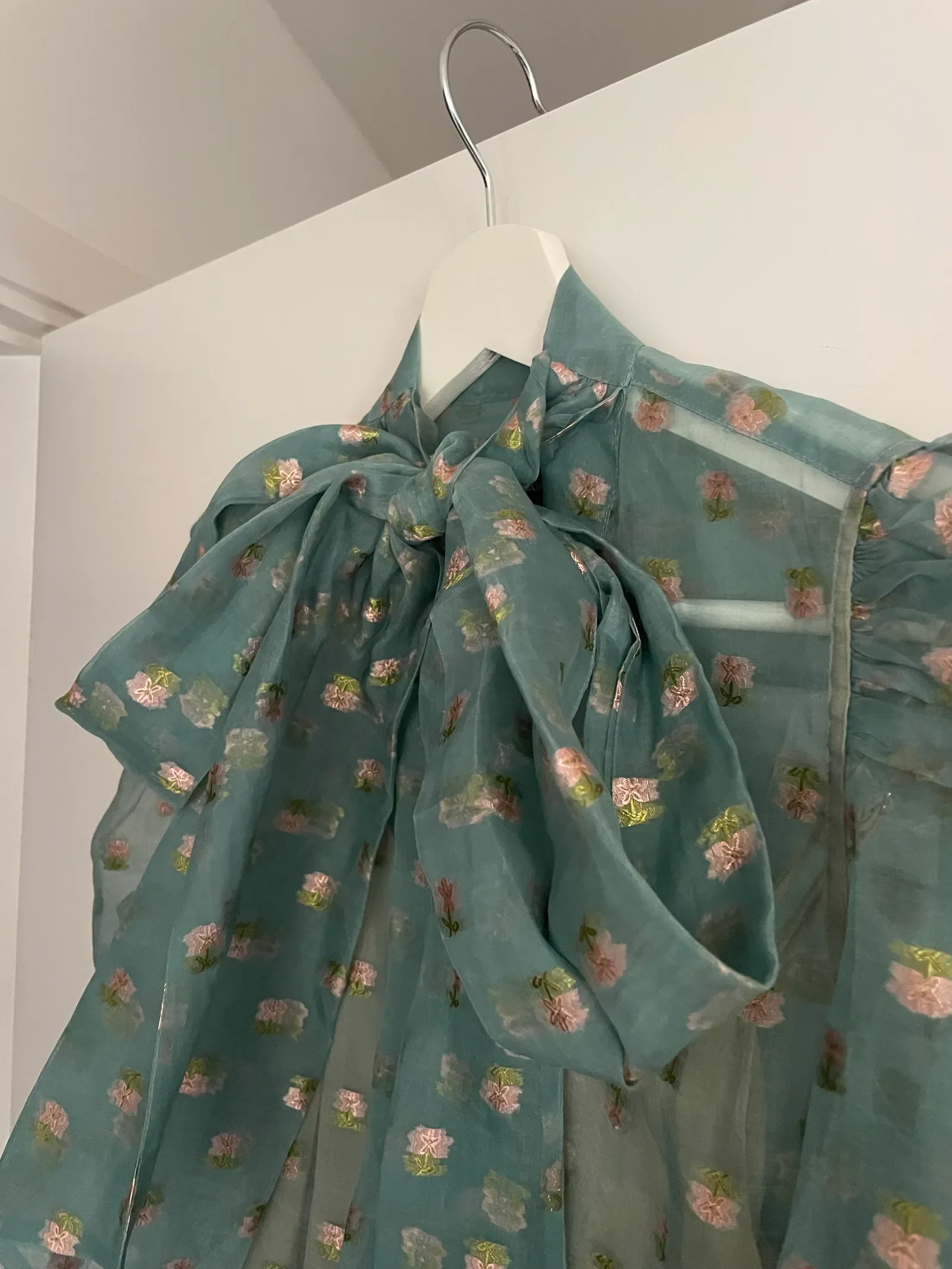 Custommade-sidenblus NWOT - Image 5
