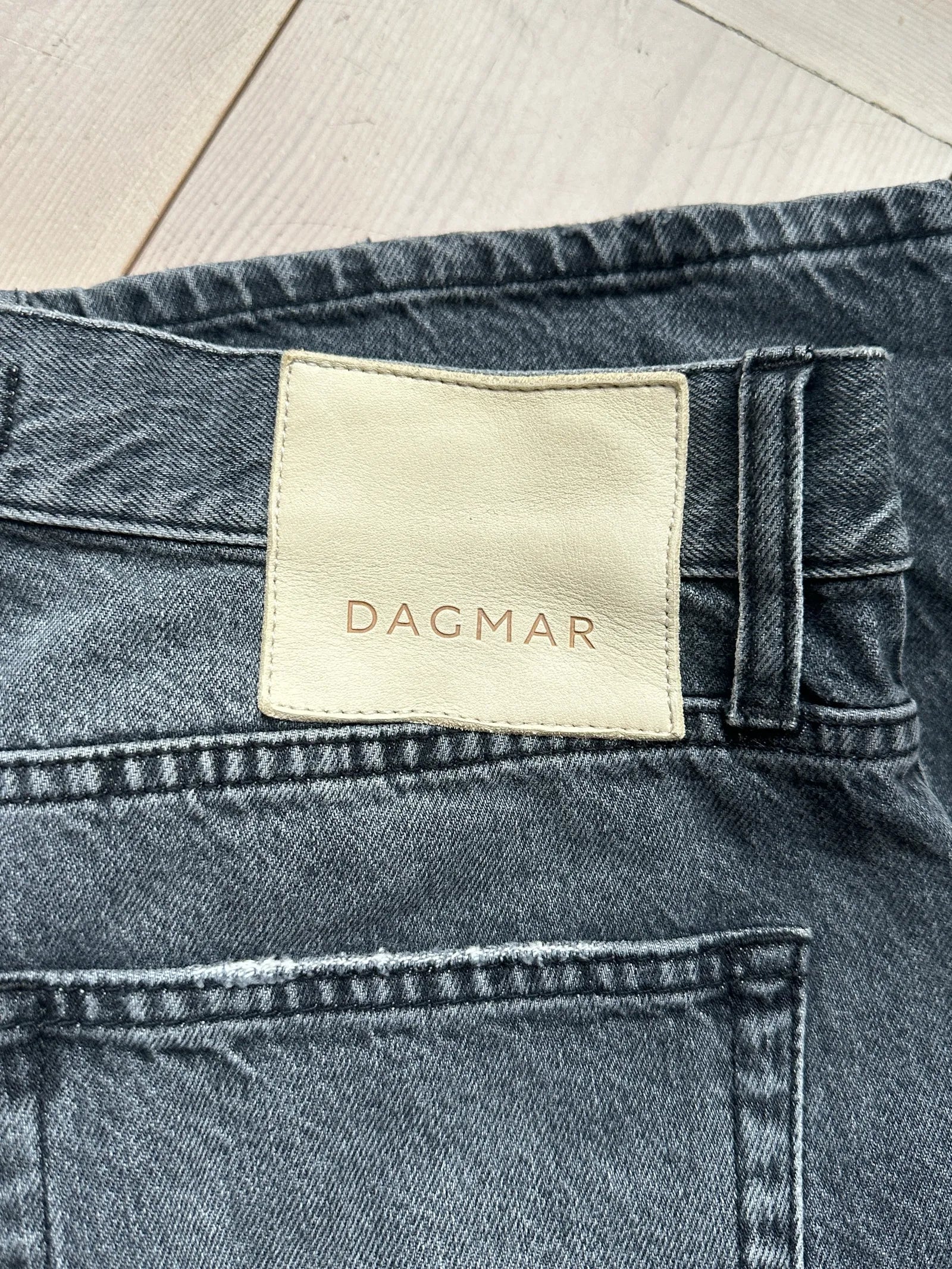 Dagmar Loose Fit Deni-jeans - Image 3