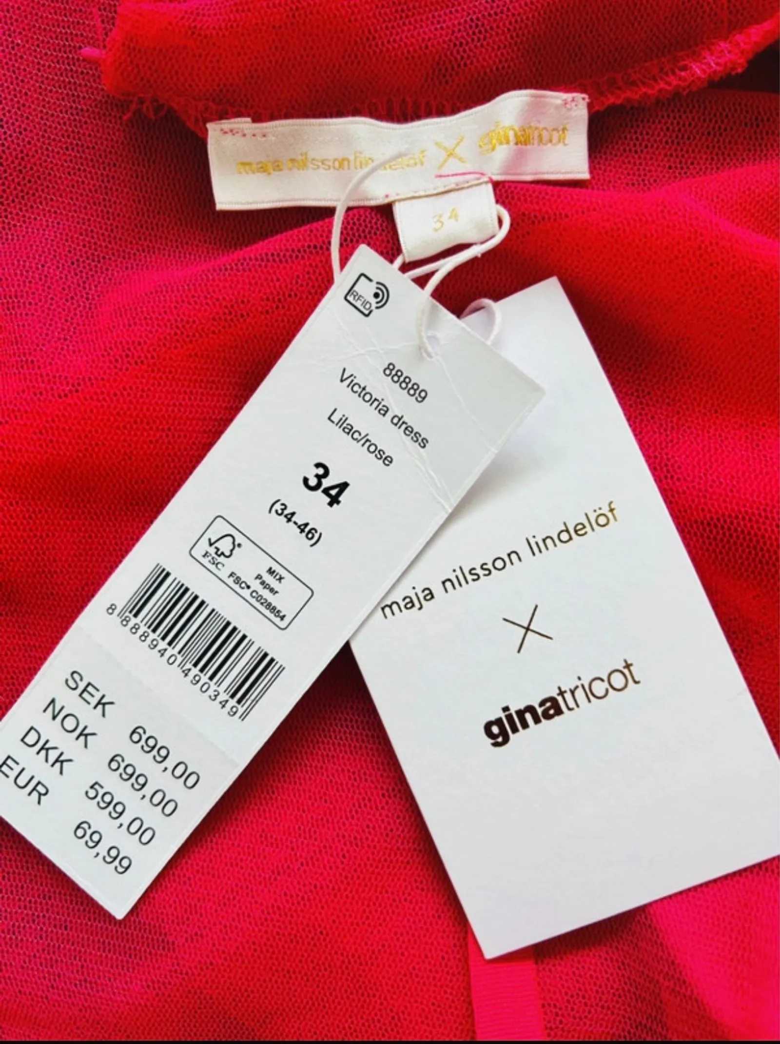 Gina Tricot x Maja Nilsson Lindelöf-klänning NWT - Image 5