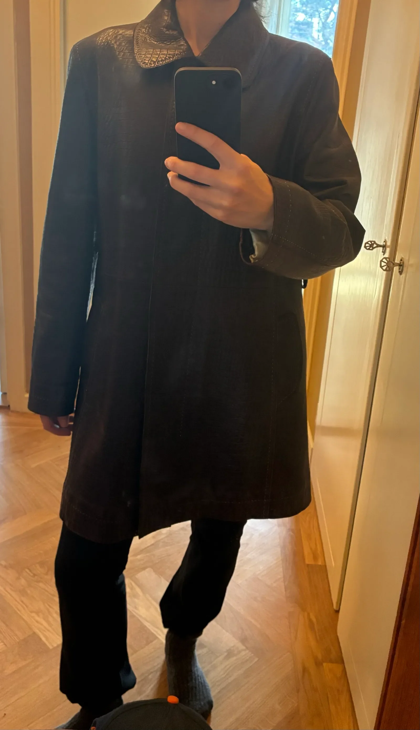 Escada-skinnkappa - Image 2