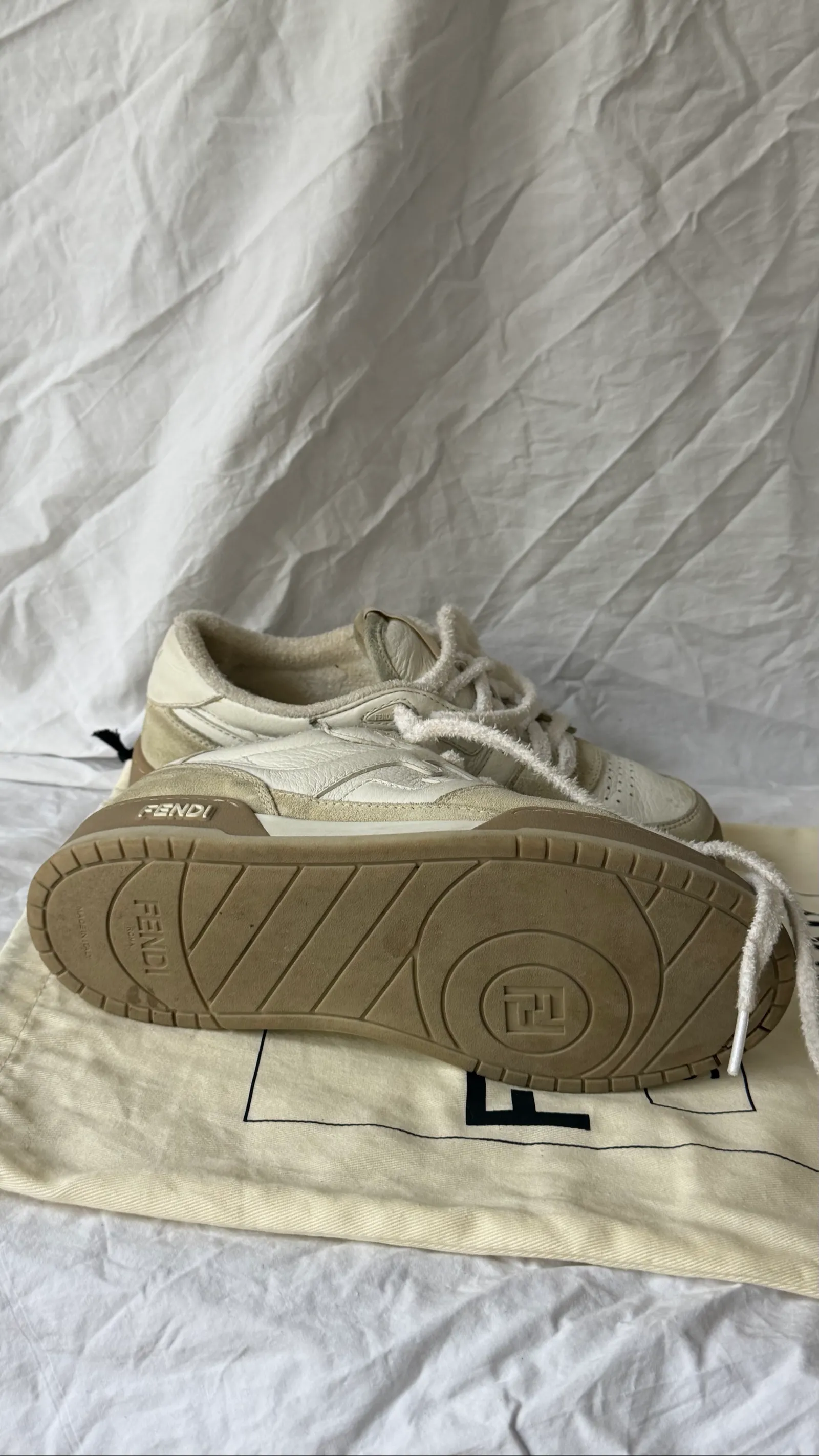 Fendi Match-skinnsneakers - Image 5