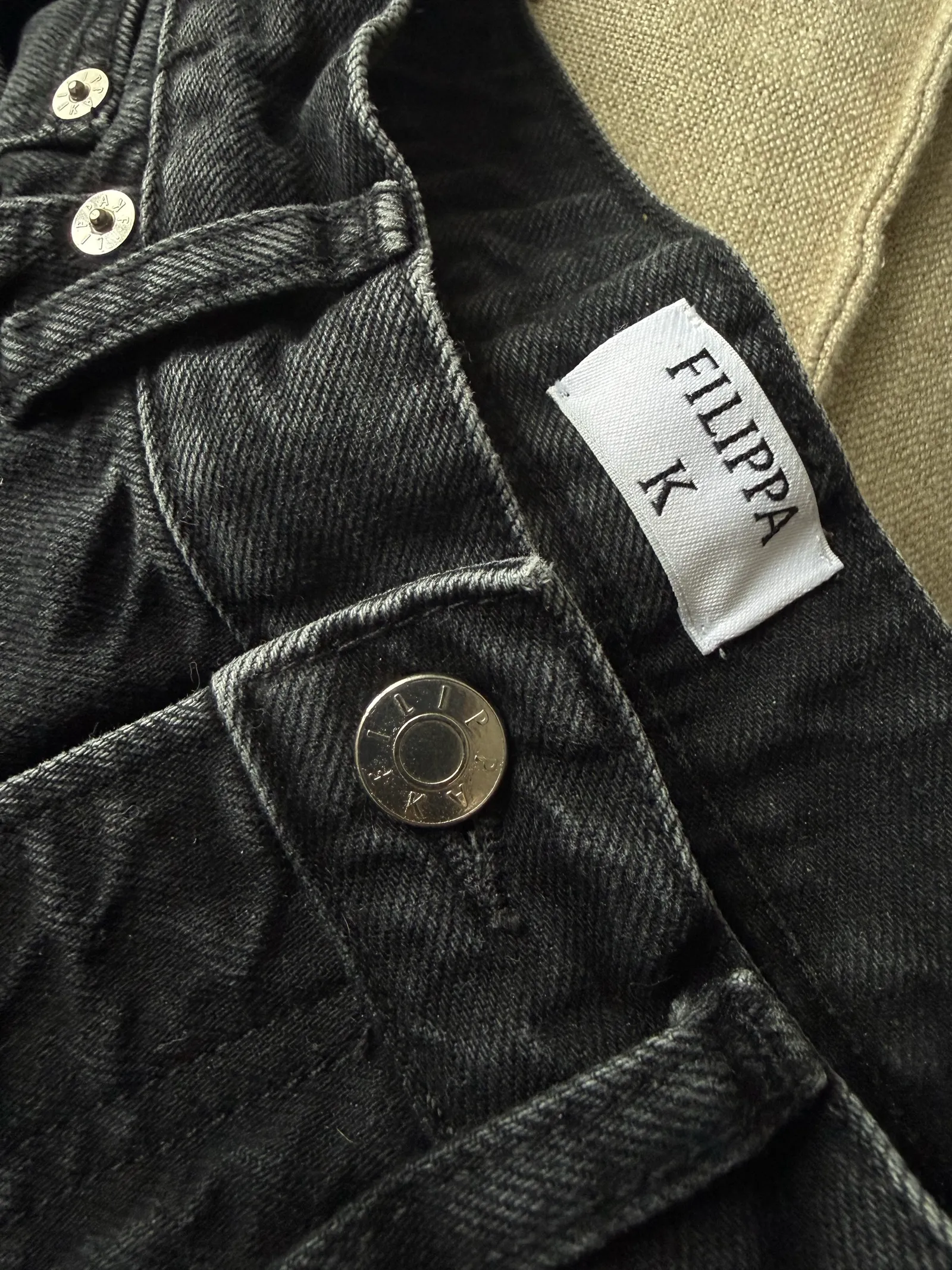 Filippa K Baggy Tapered-jeans - Image 3