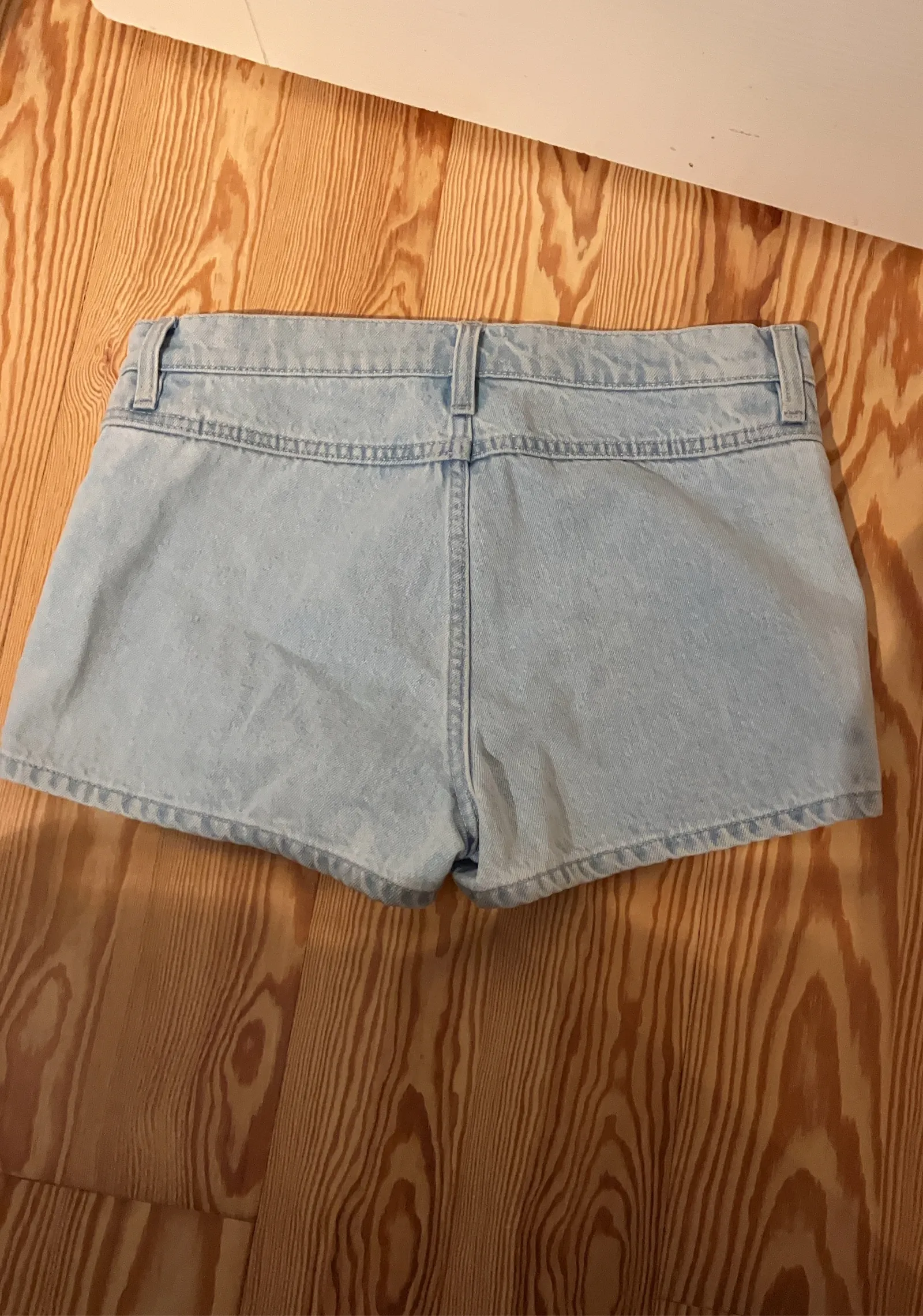 Filippa K Lace Front-shorts NWOT - Image 3