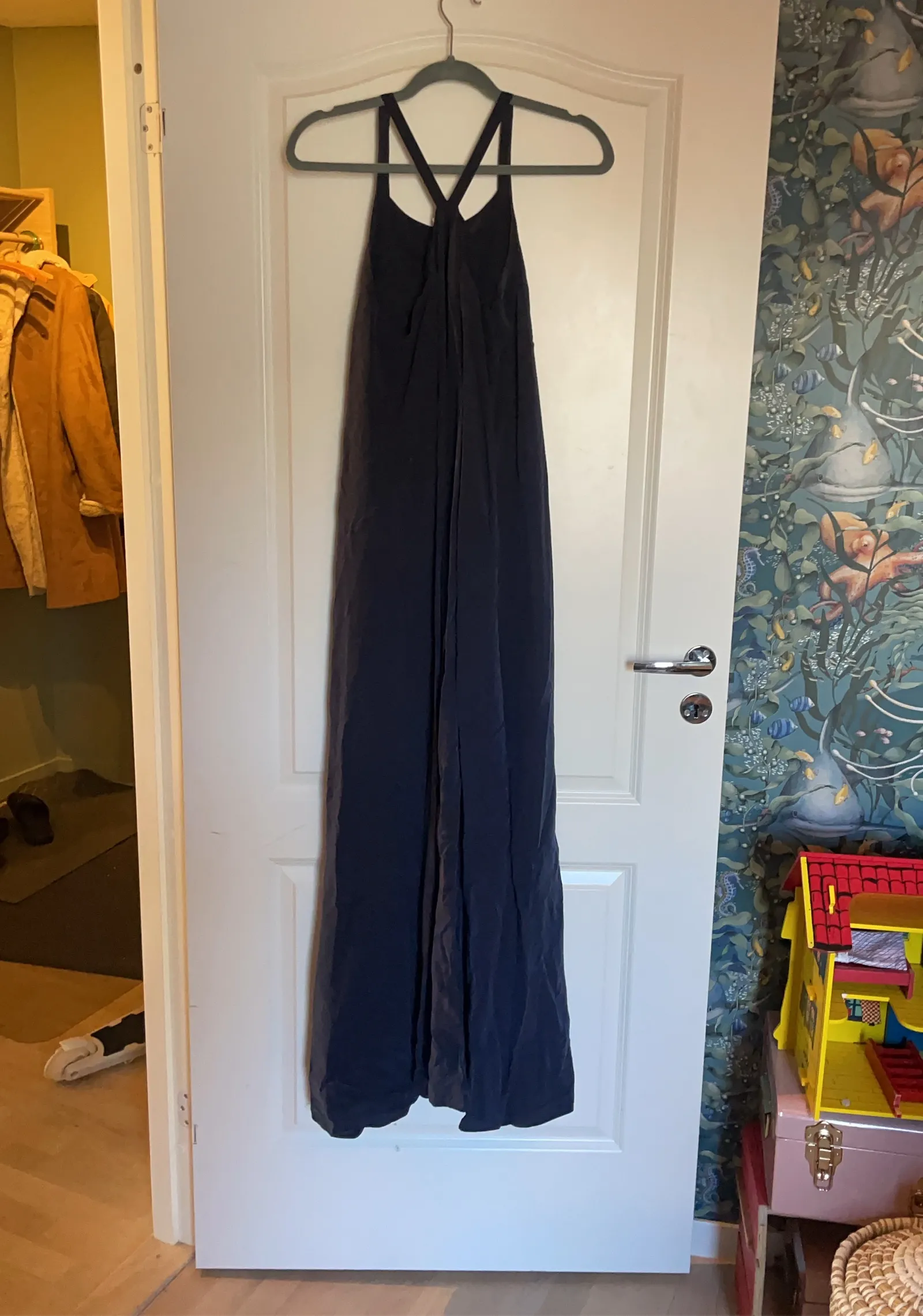 Filippa K Maxi Trapeze-klänning - Image 4