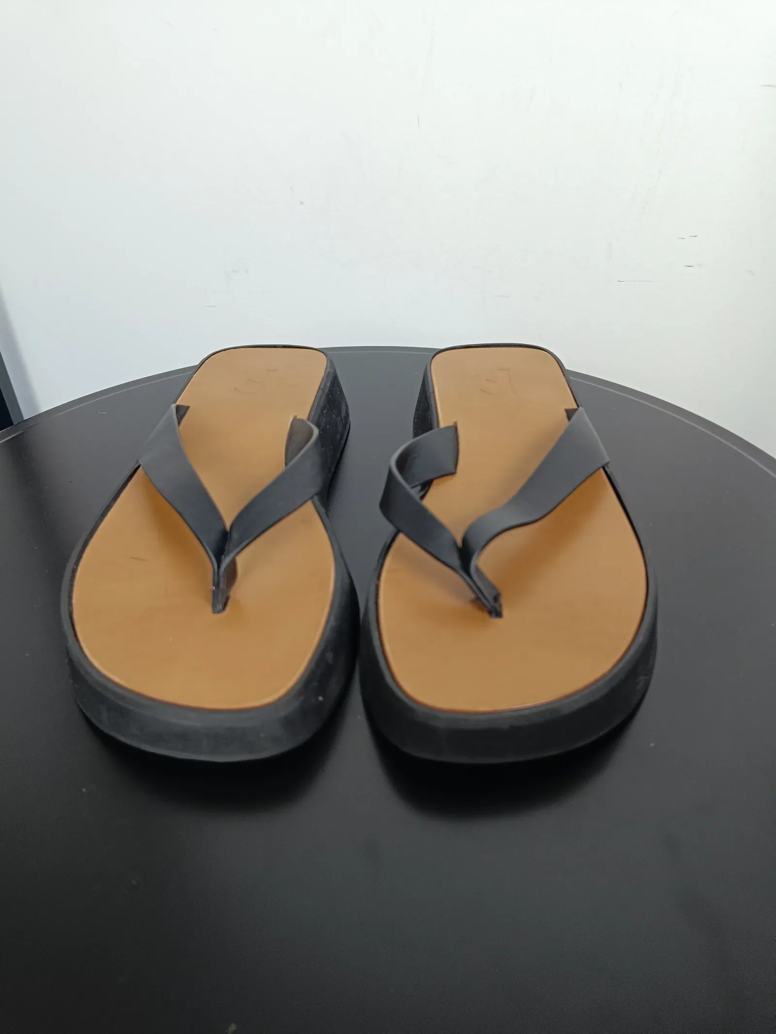 Flattered Brooke black leather-skinnflip-flops - Image 4