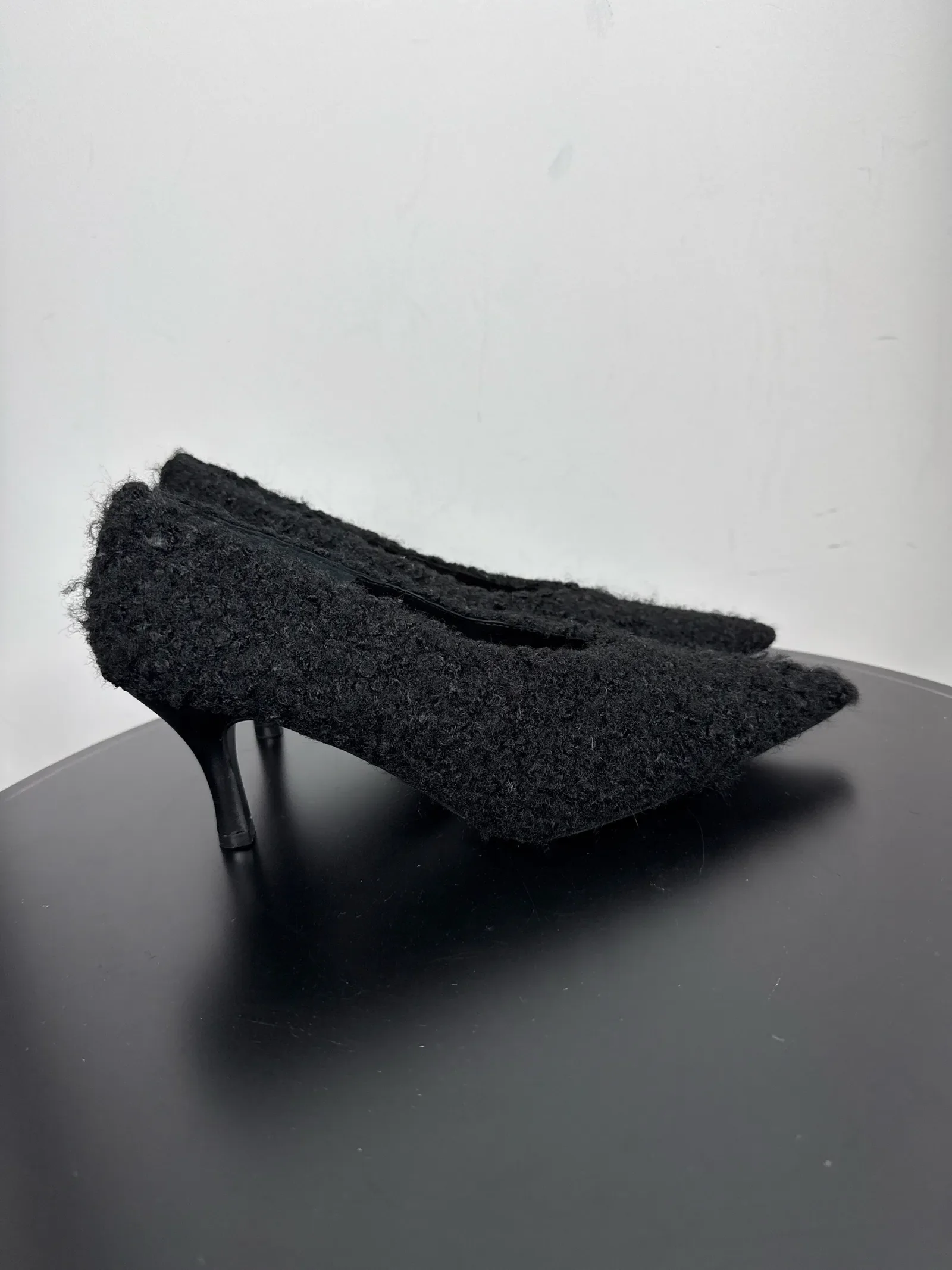 Flattered Fabienne Black Pile-klackar NWOT - Image 6