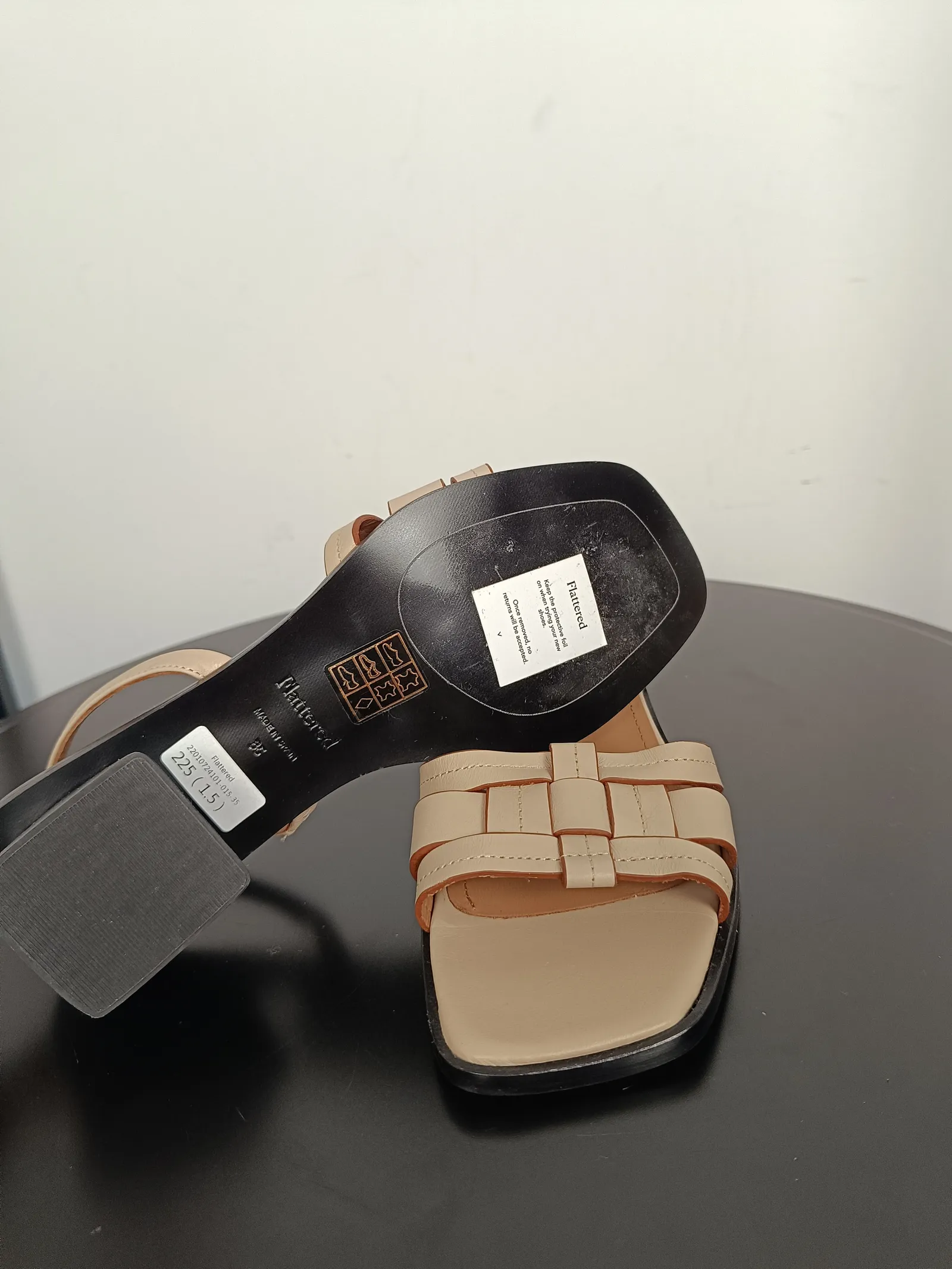 Flattered Freja-skinnsandaler NWOT - Image 3