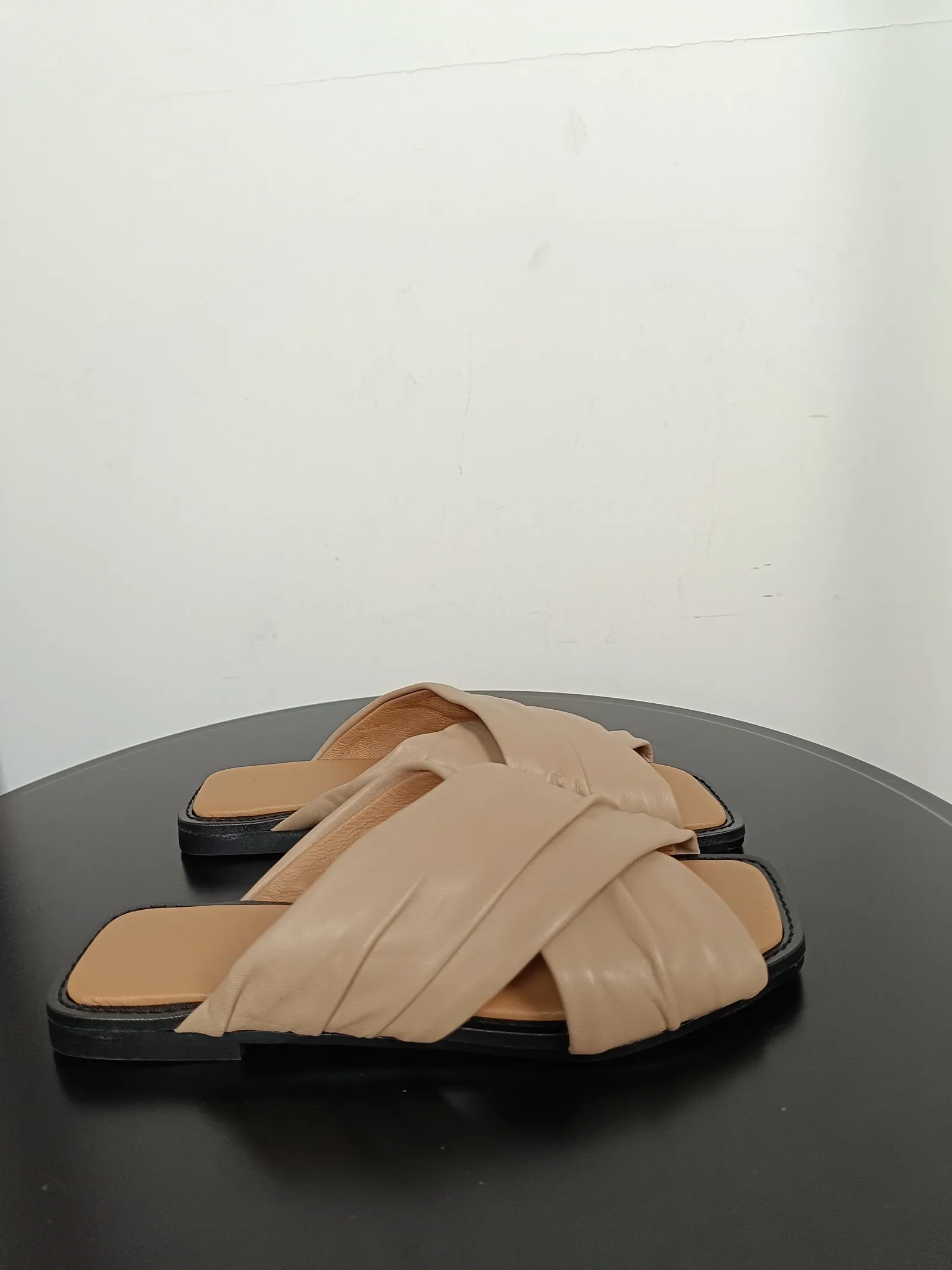 Flattered Gabriella Beige Leather-skinnsandaler NWOT - Image 6