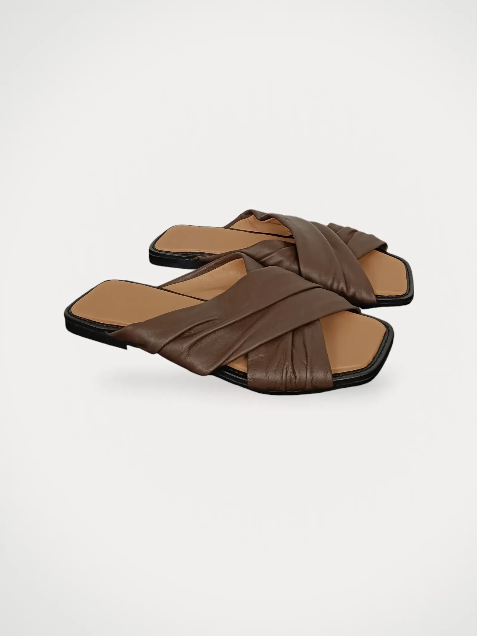 Flattered Gabriella Brown Leather-skinnsandaler - Image 2