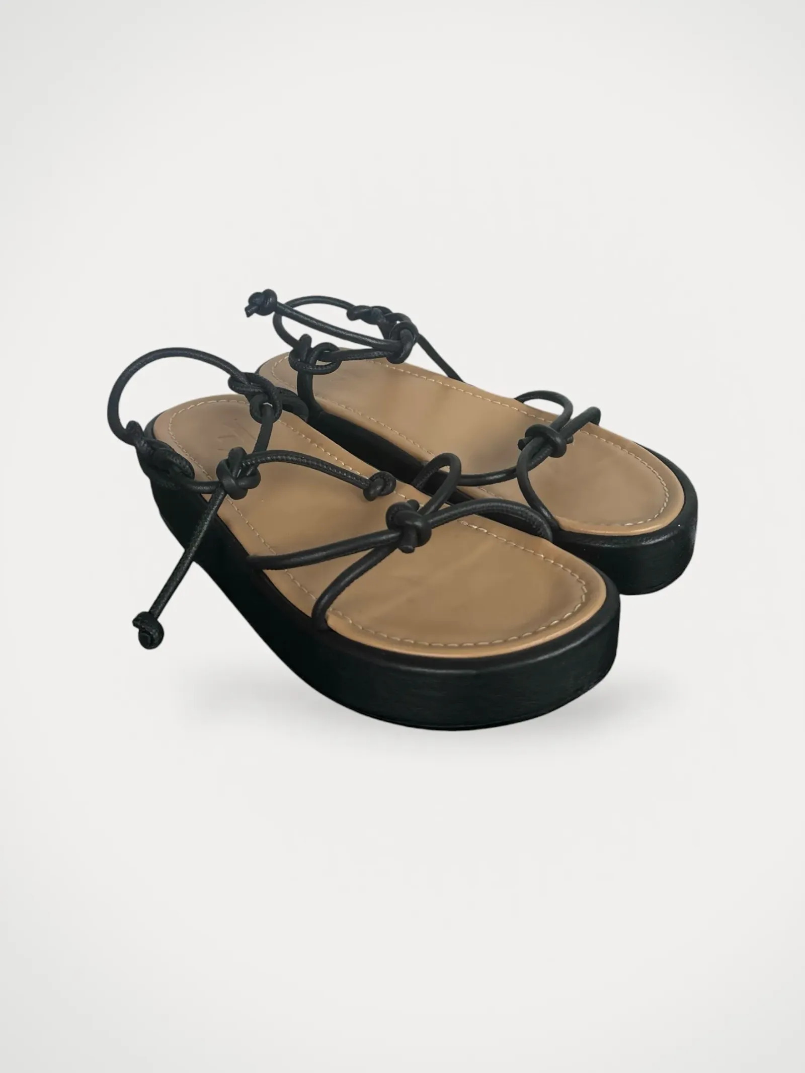 Flattered Heather Leather Black-skinnsandaler NWOT - Image 2
