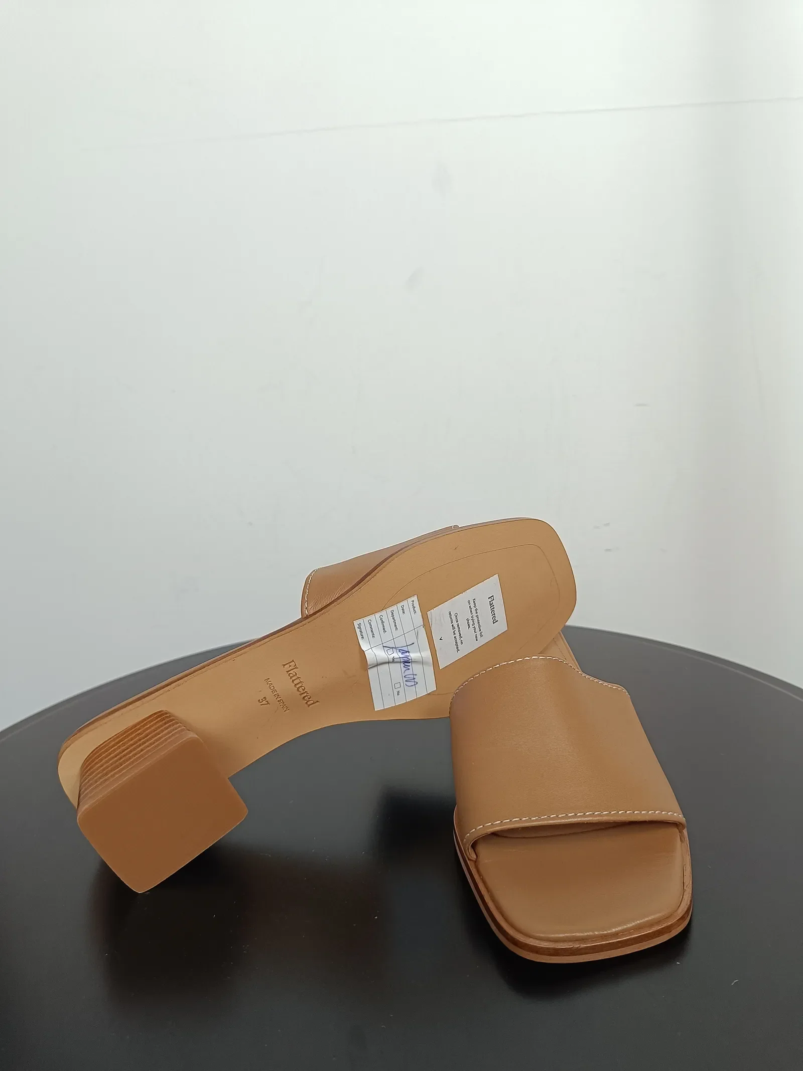 Flattered Jody Beige-skinnklackar NWOT - Image 3