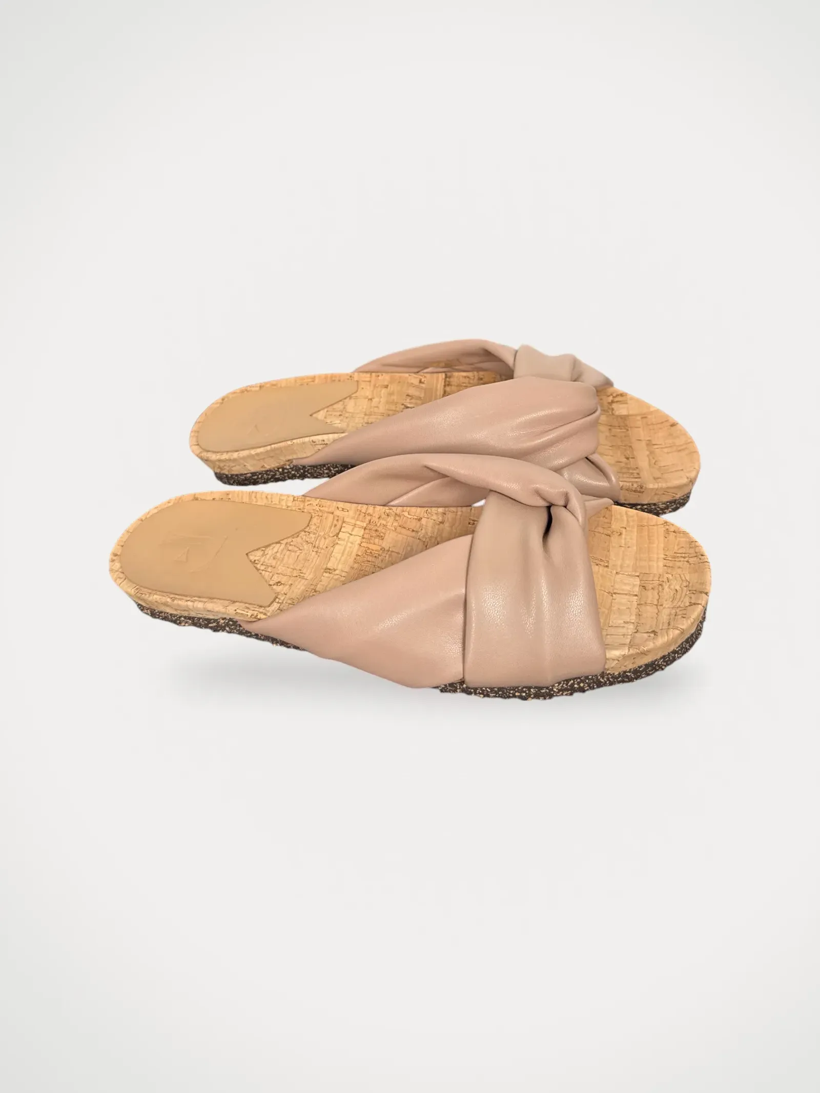 Flattered Lou Beige Vegan-skinnsandaler NWOT - Image 2