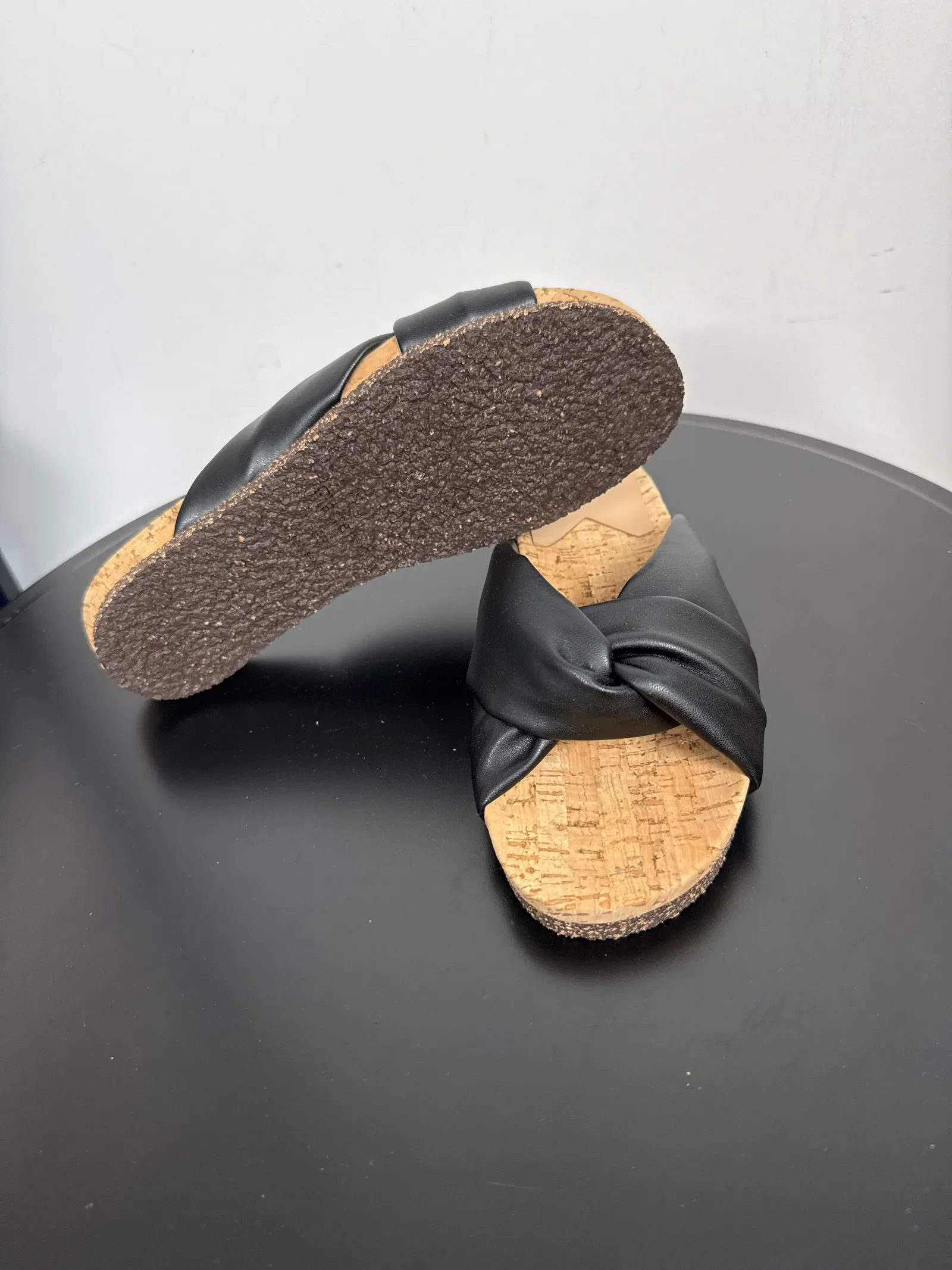 Flattered Lou Black Vegan-skinnsandaler NWOT - Image 3