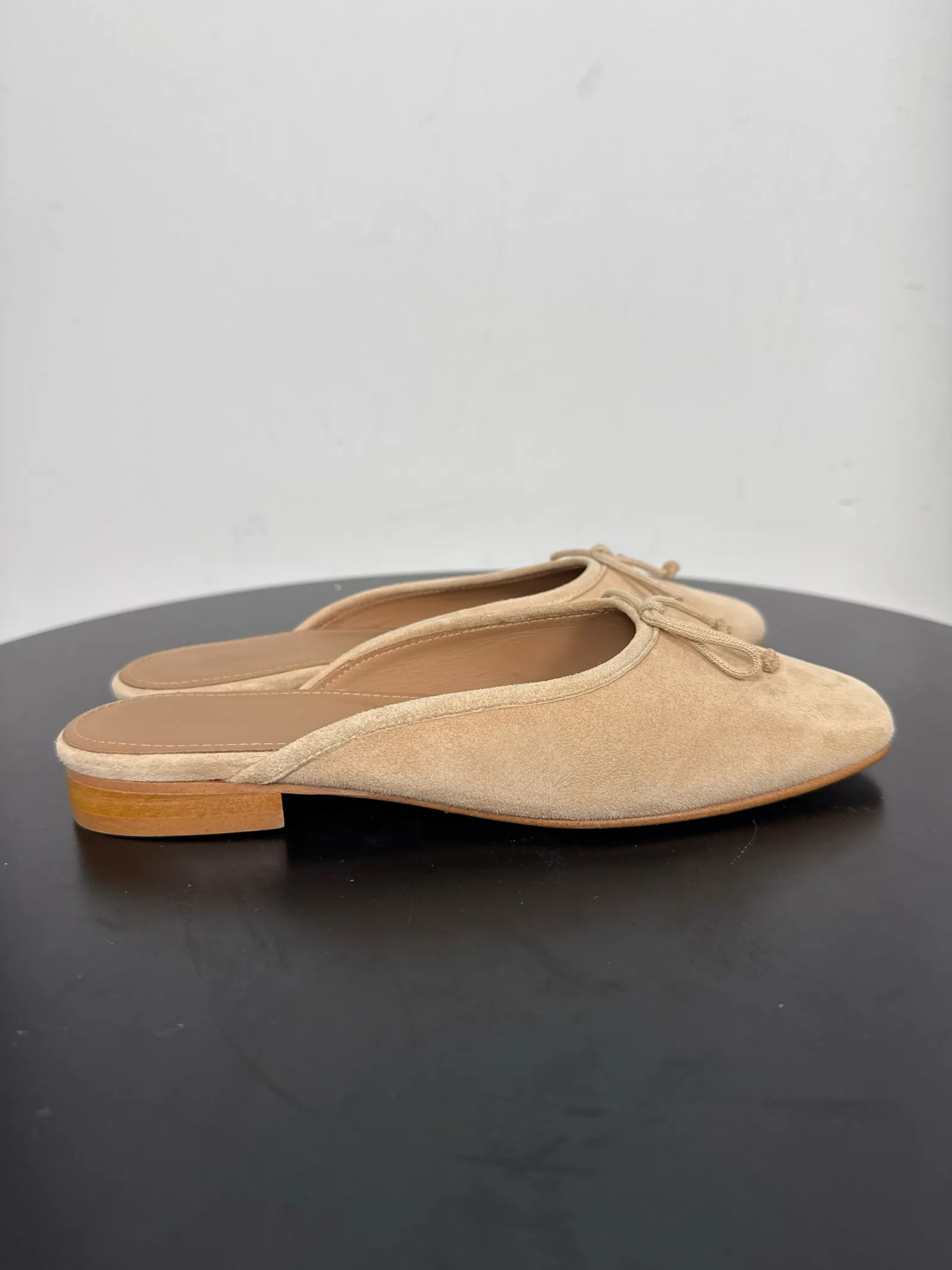 Flattered Malva Beige Suede-ballerinaskor - Image 6