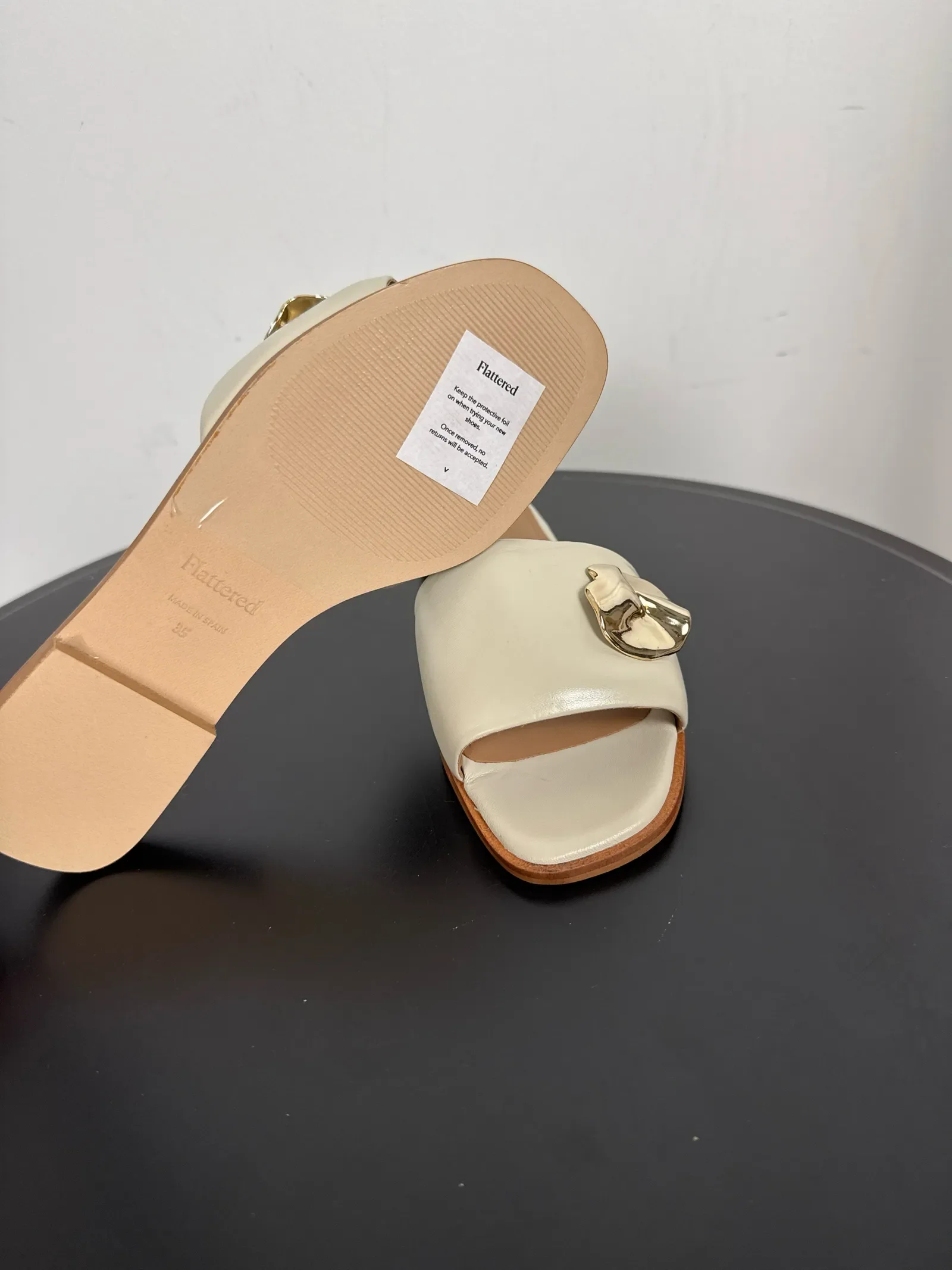 Flattered Mira Creme Leather-skinnsandaler NWT - Image 3