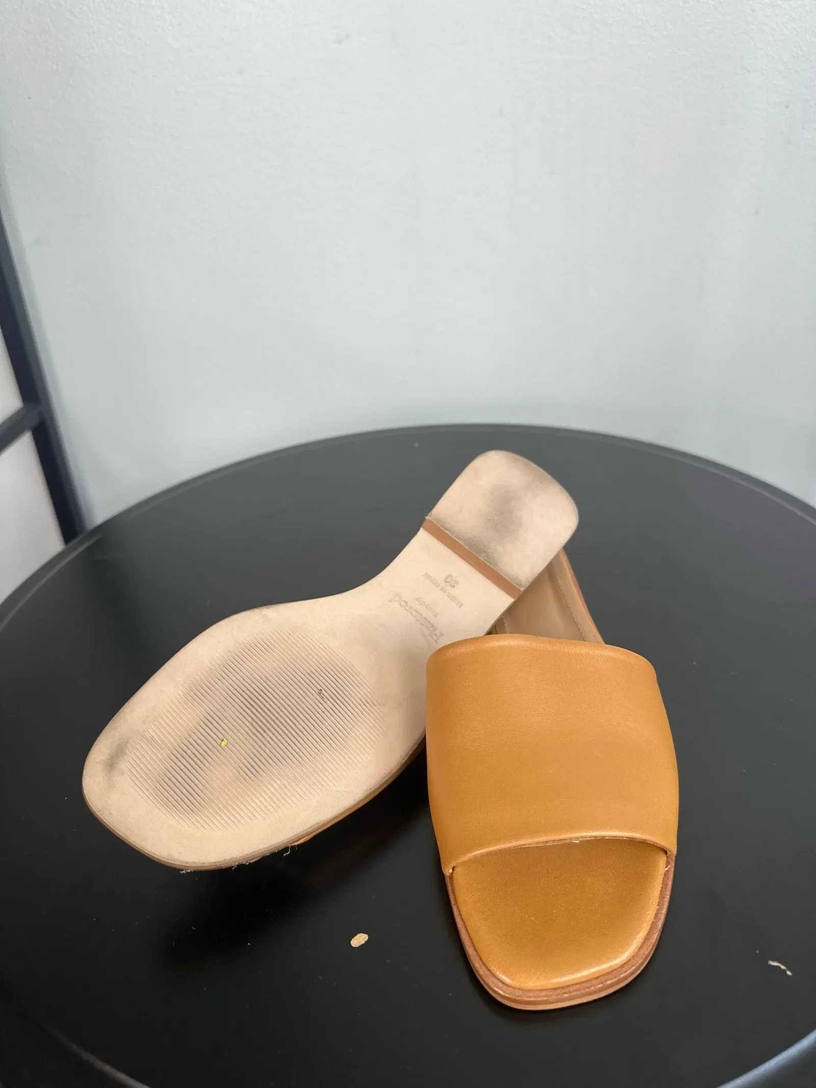 Flattered Mouna Leather Cognac-skinnsandaler - Image 5