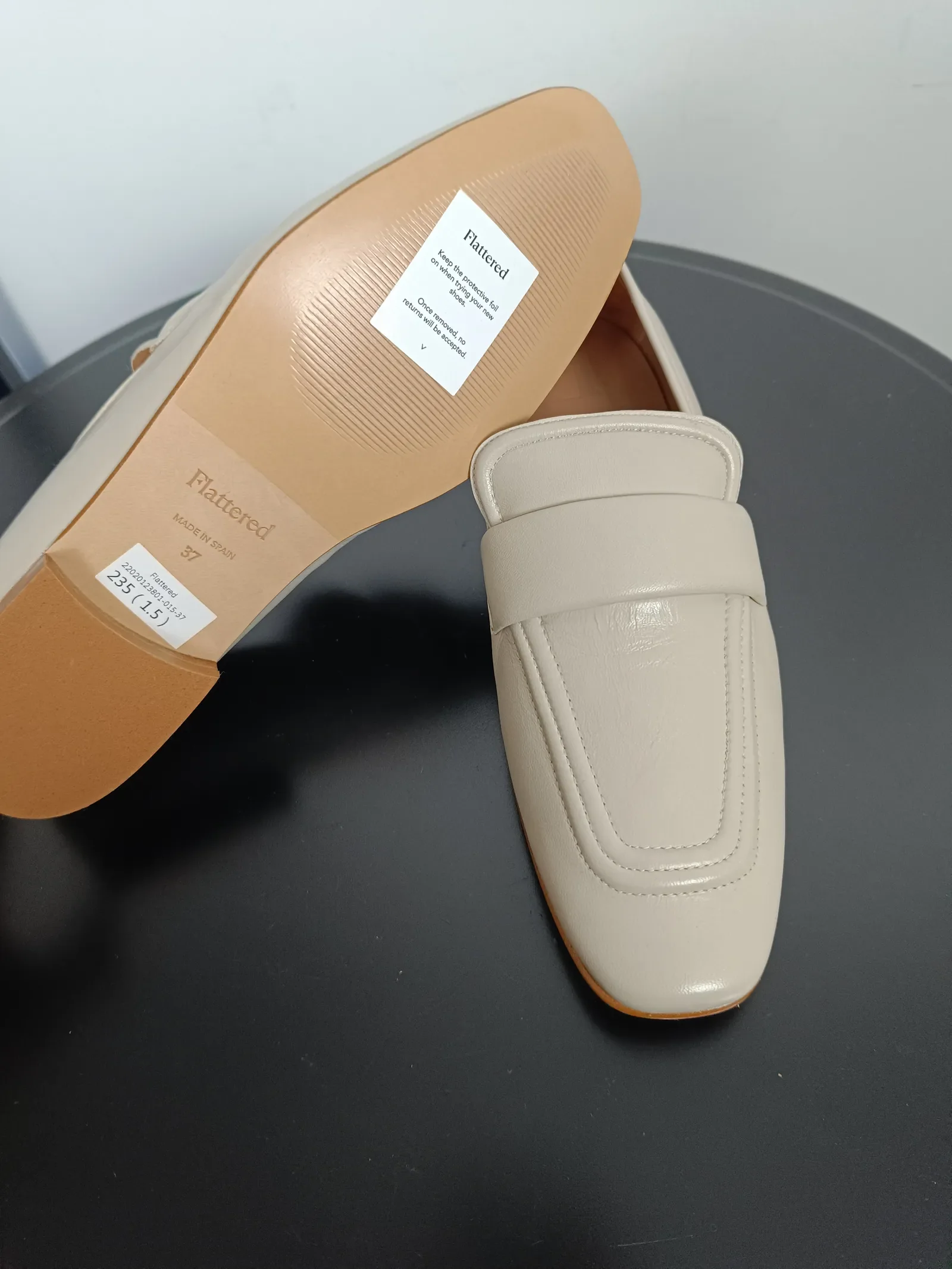 Flattered Vivienne Creme Leather-skinnloafers NWOT - Image 3